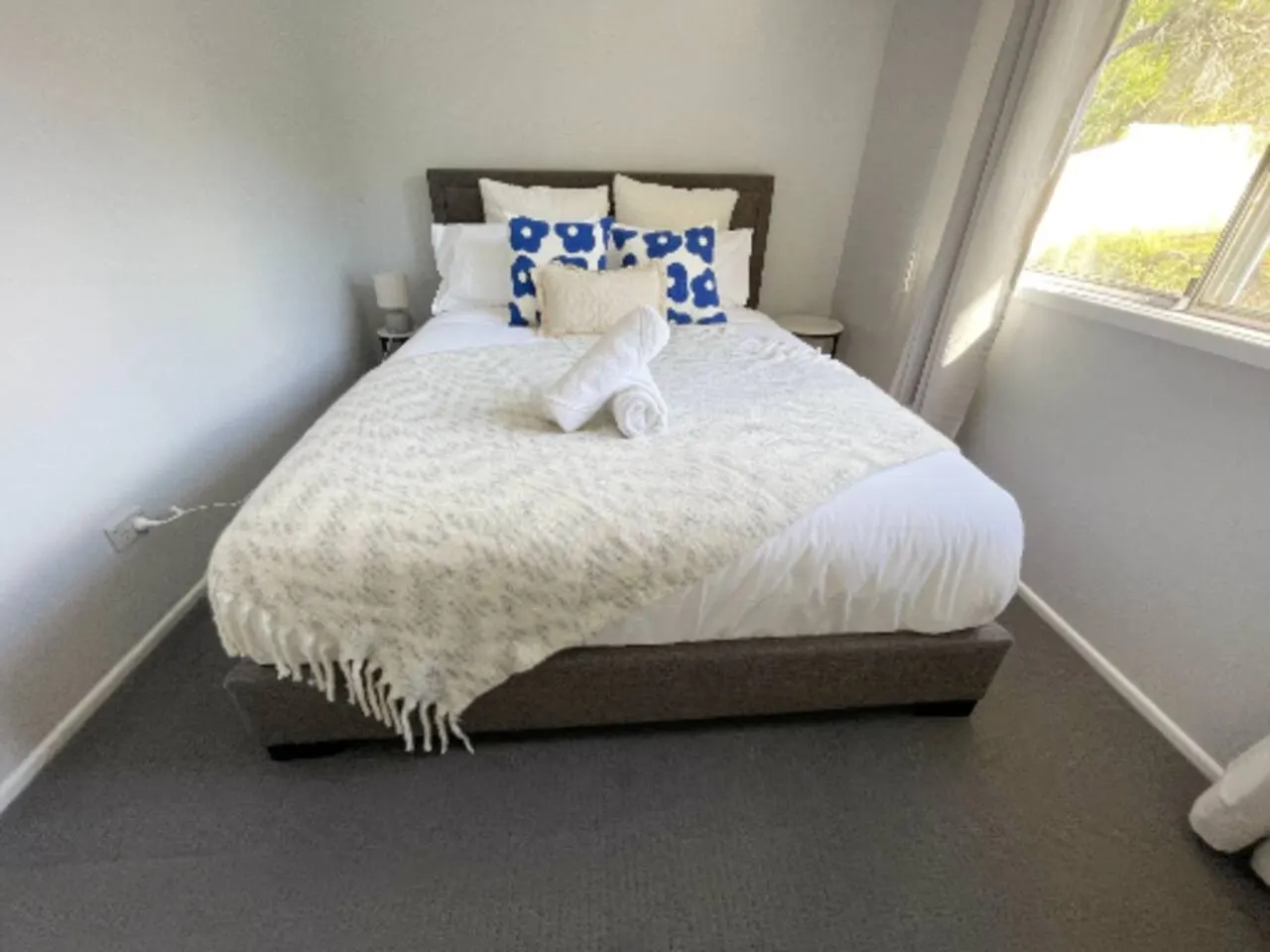 Sunlit 3BR Upstairs Living at Licola 6