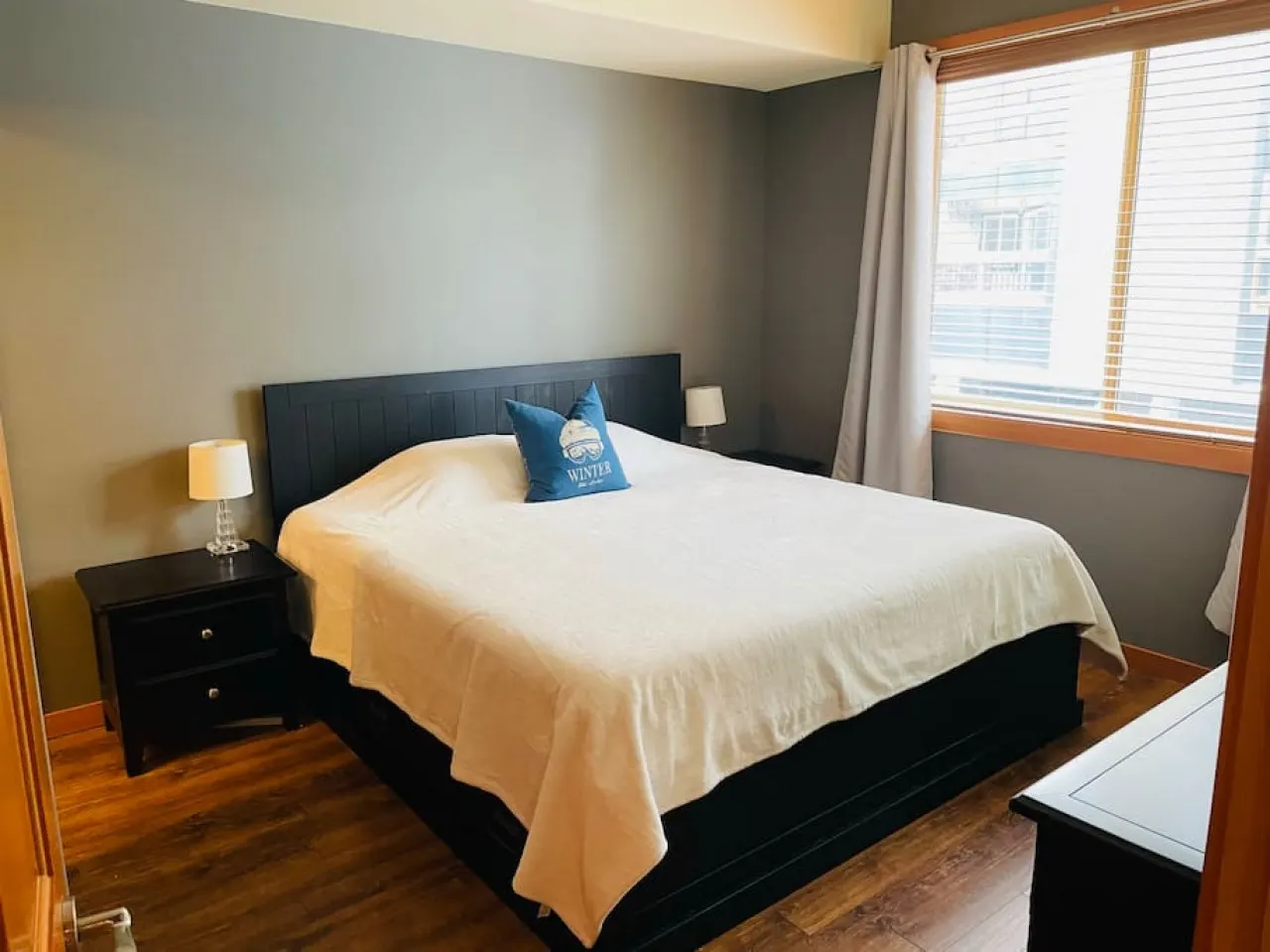 Apex Mountain ~ Lazy Bear Lodge - BC Reg#PM023602758 9