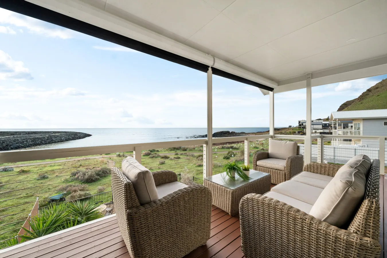 Wirrina Waters—Stunning Horizons with Hot Tub