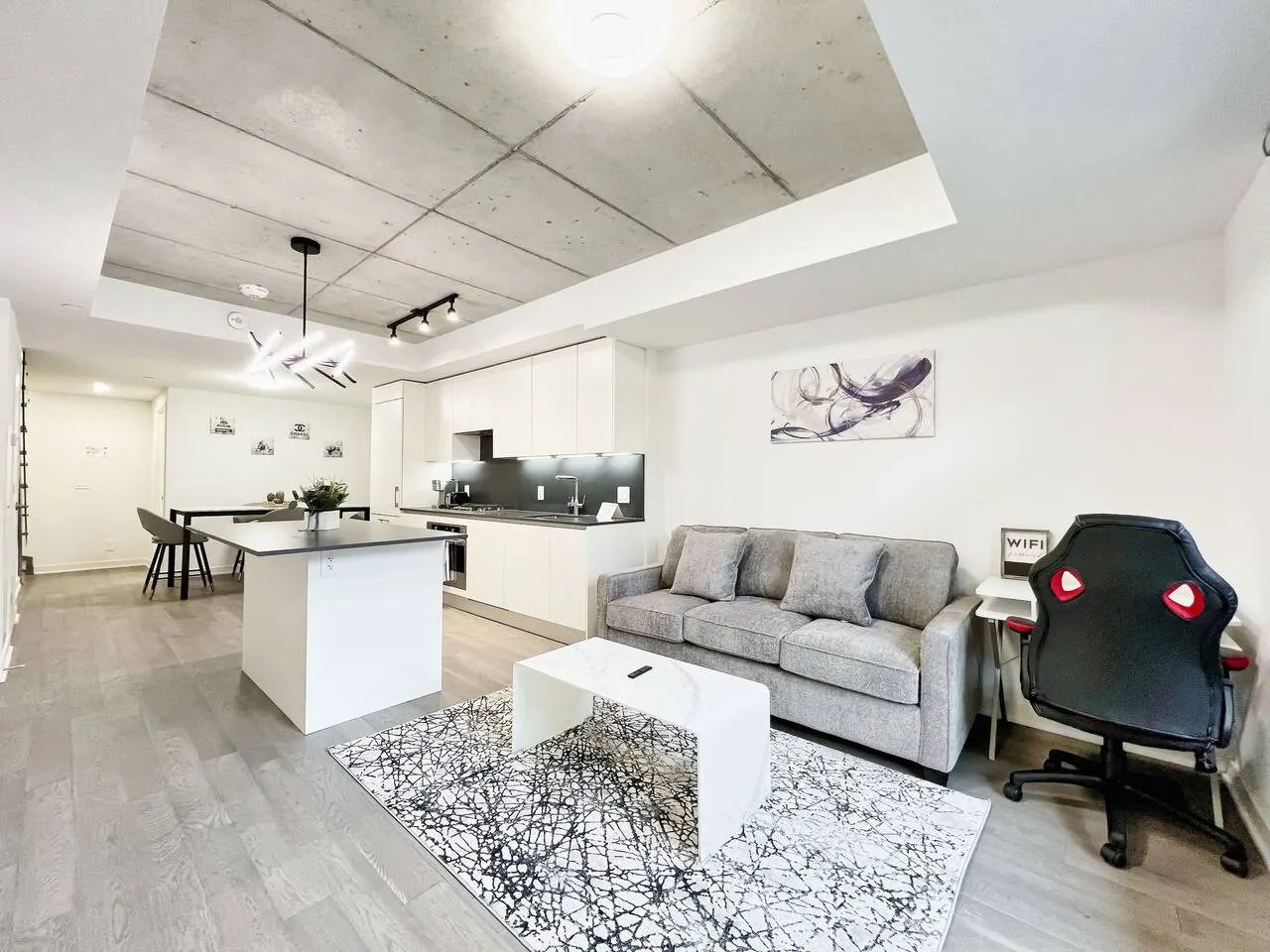 The Junction Nest | Private Patio | Free Parking