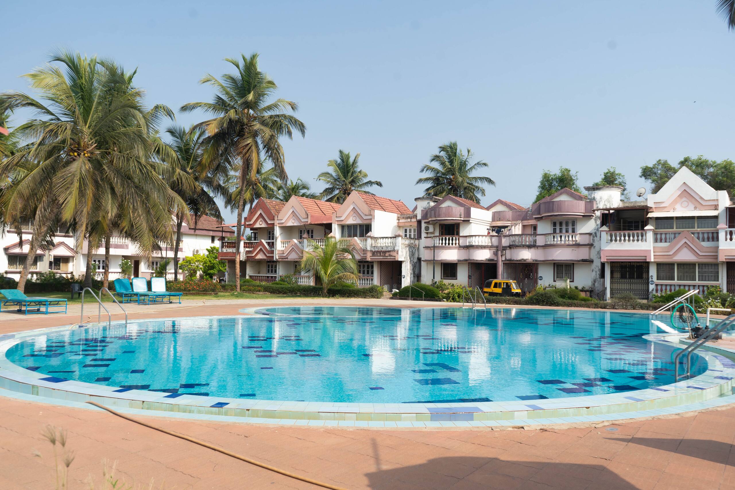 Beachside Bliss: Beach-100m walk 29