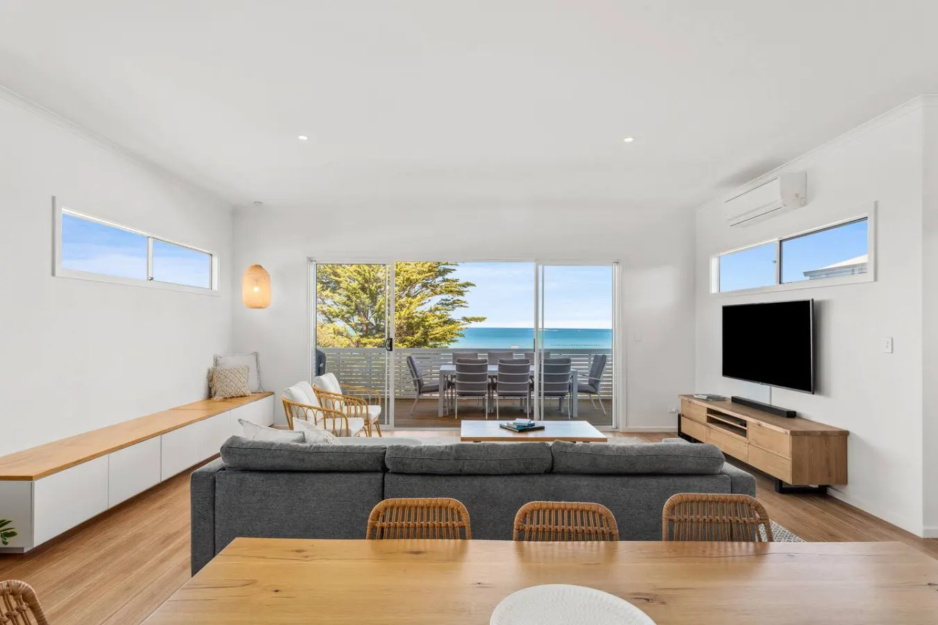 Pipe Dreams—Stunning Ocean Views by Victor Harbor 16