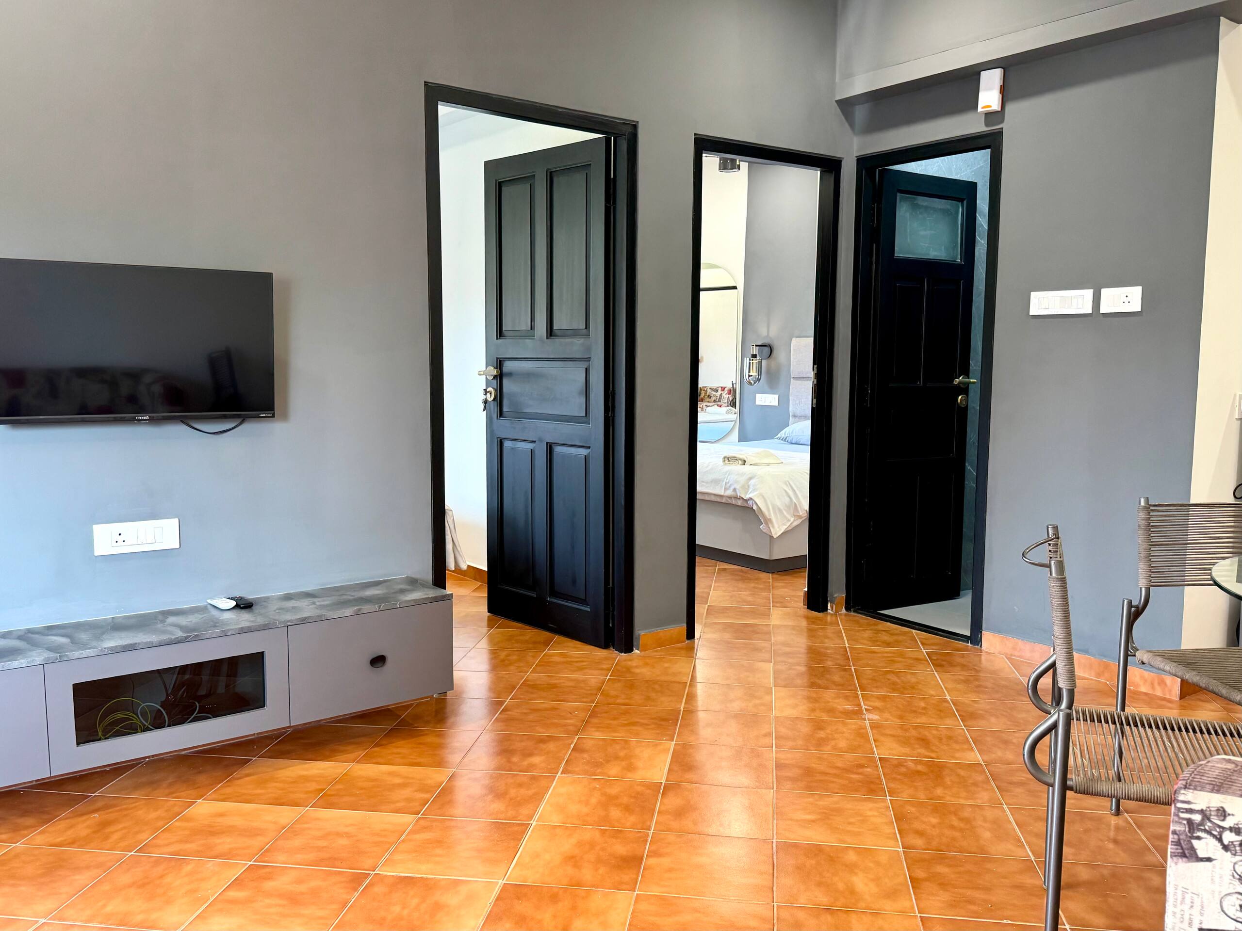 *Casa Serena - 2 BHK 100 metres to beach* 10