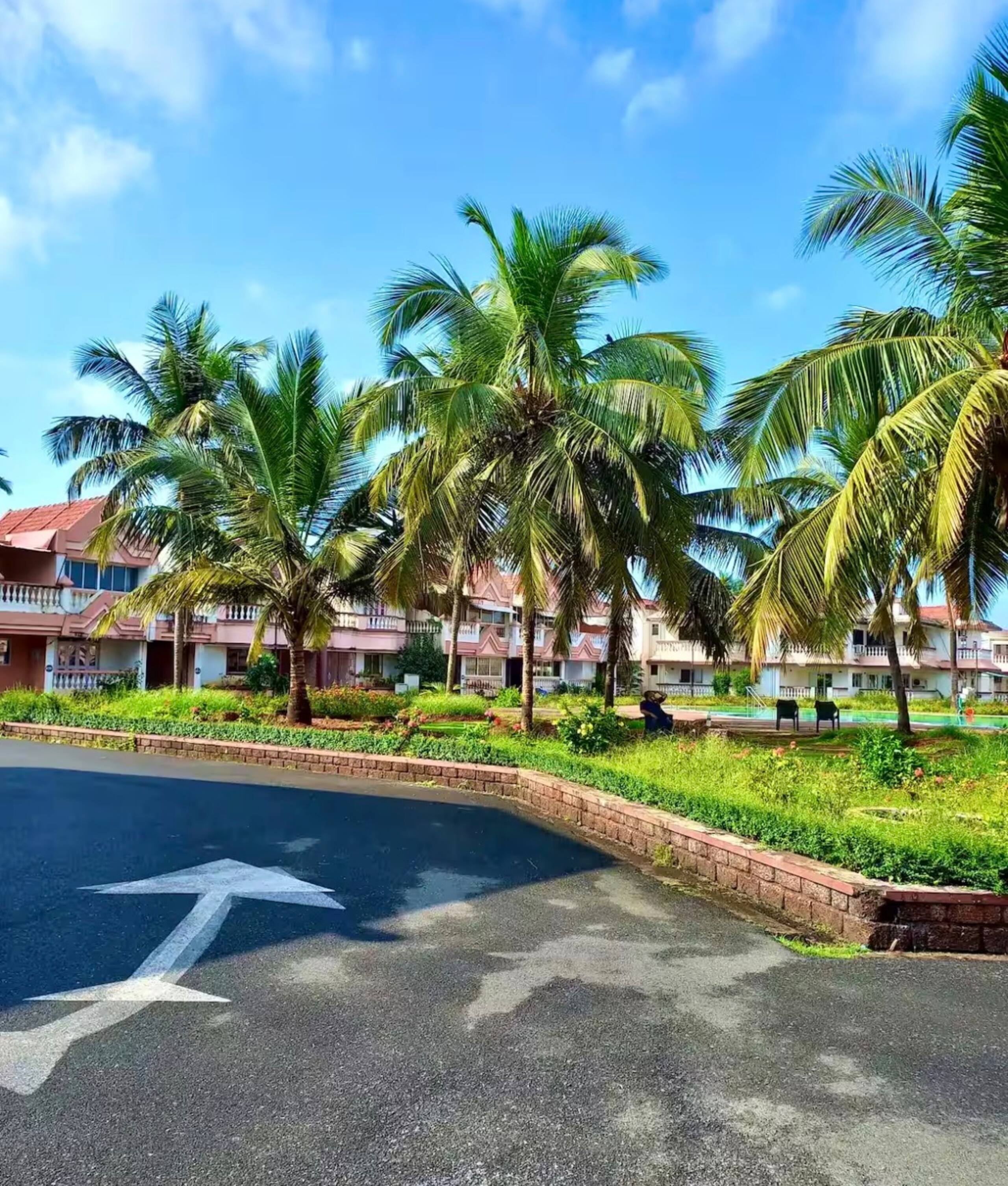*Casa Serena - 2 BHK 100 metres to beach* 27