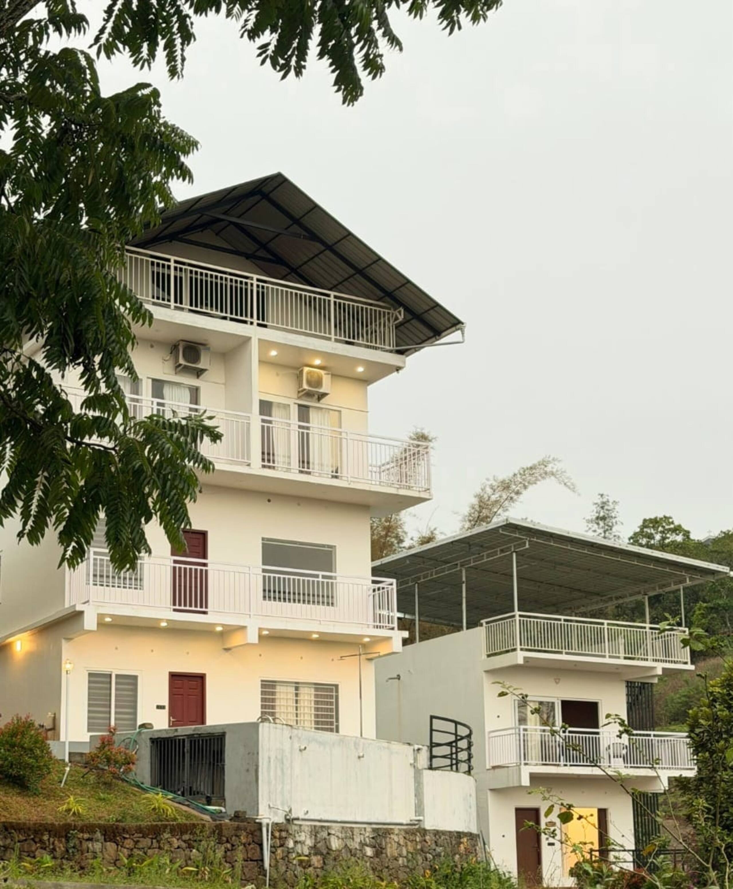 Premium 4BHK+2BR VILLA in vagamon with pool 3