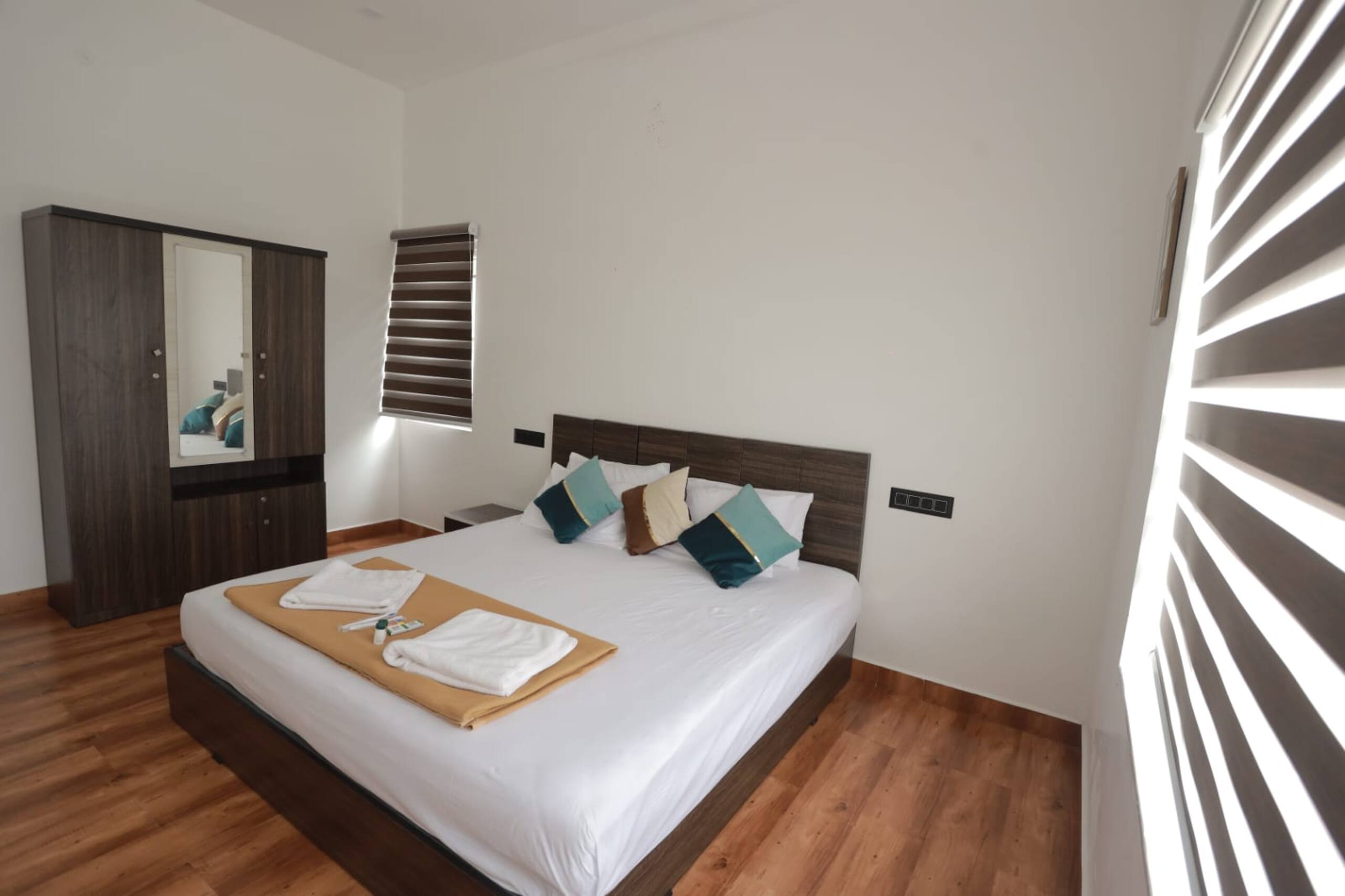 Premium 4BHK+2BR VILLA in vagamon with pool 29
