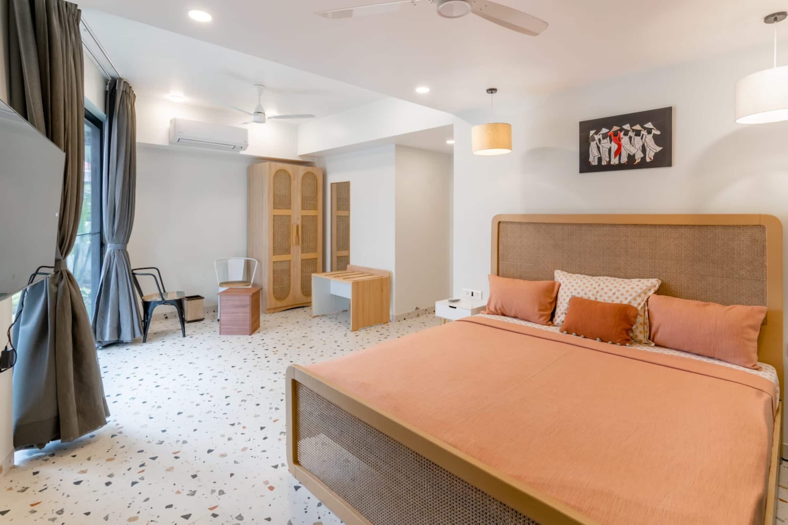 villa reverie 33