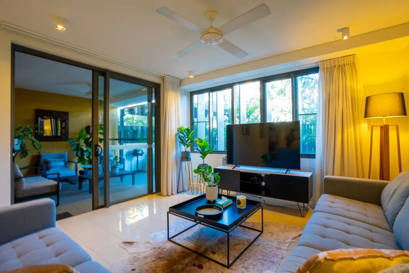 ZenSeaside: Waterfront Haven ~ Office ~ Pool ~ BBQ 10