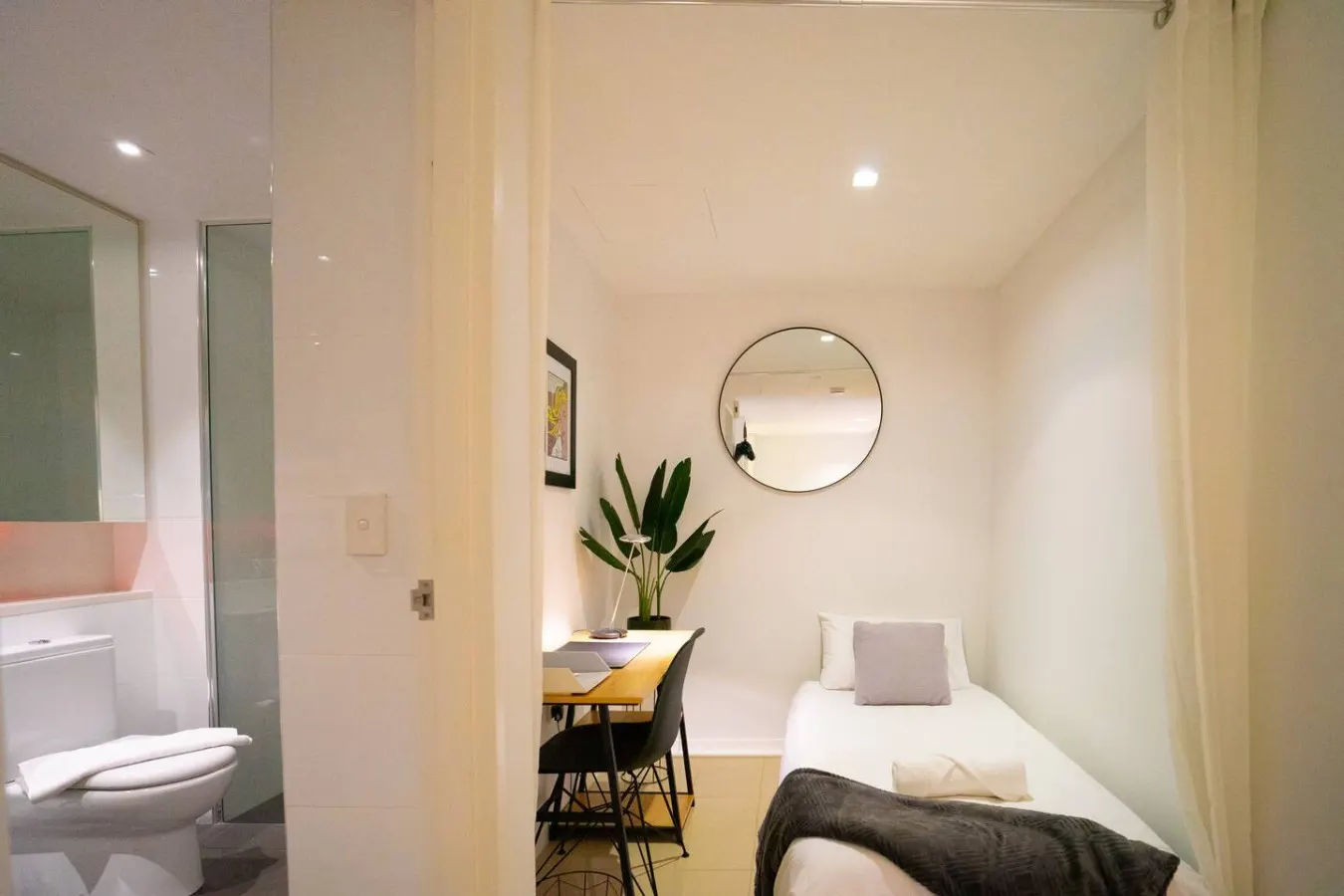 ZenSeaside: Waterfront Haven ~ Office ~ Pool ~ BBQ 14