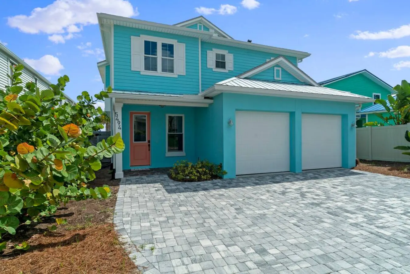 Just Beachy: Stunning 4BR Oceanfront Home + Private Pool — photo 4