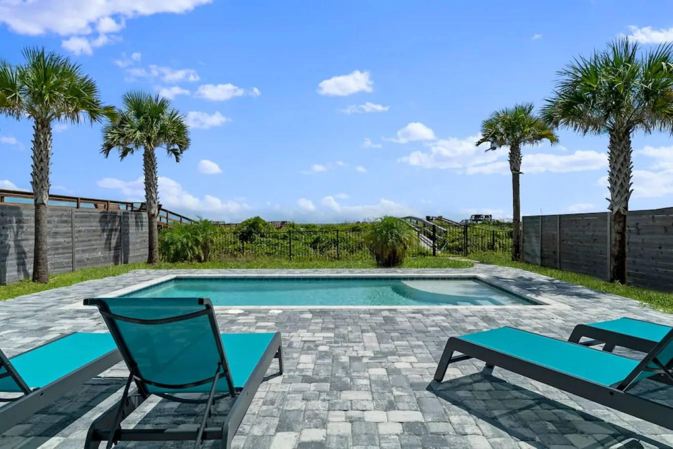 Just Beachy: Stunning 4BR Oceanfront Home + Private Pool — photo 5