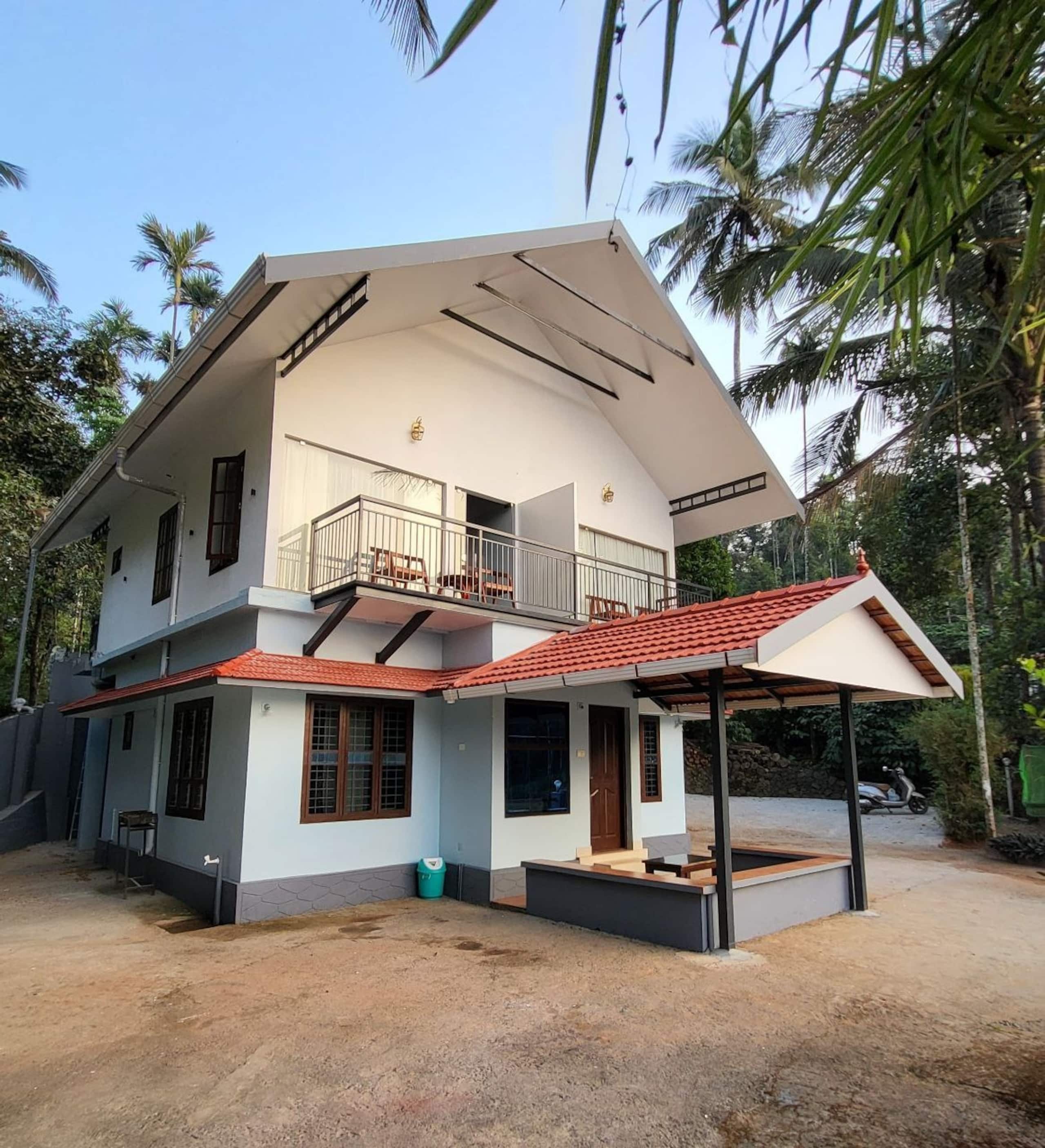 Wake up to the mountain views at Airfresh Villas — photo 5