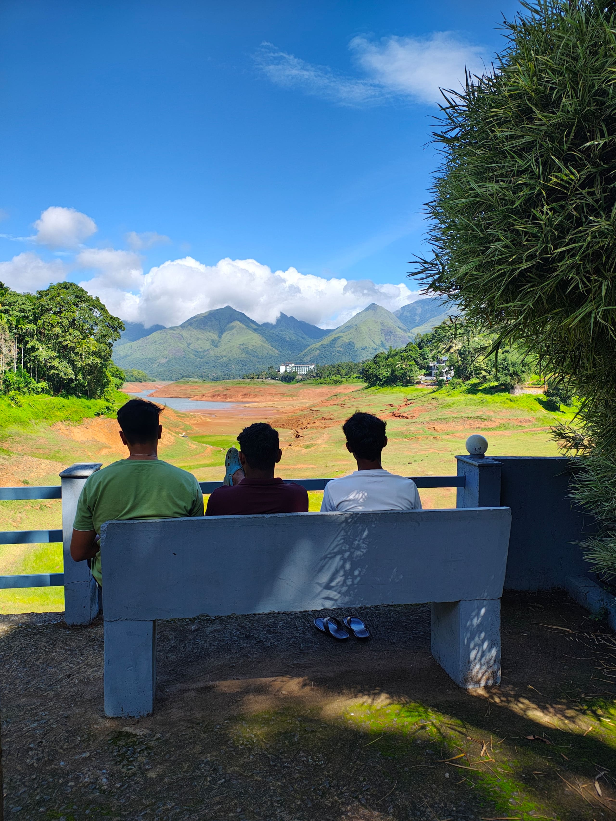 Wake up to the mountain views at Airfresh Villas 35