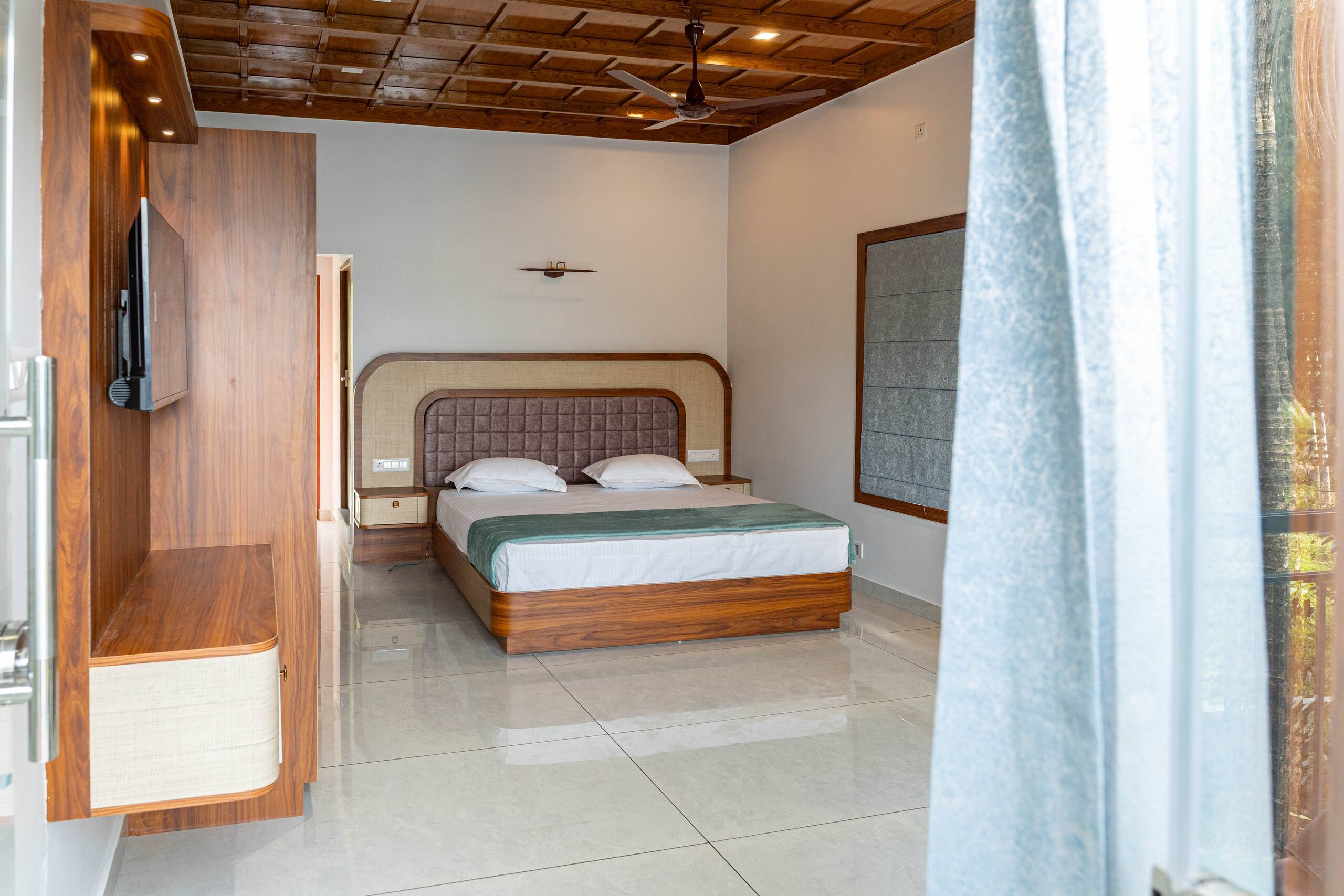 Wake up to the mountain views at Airfresh Villas 19