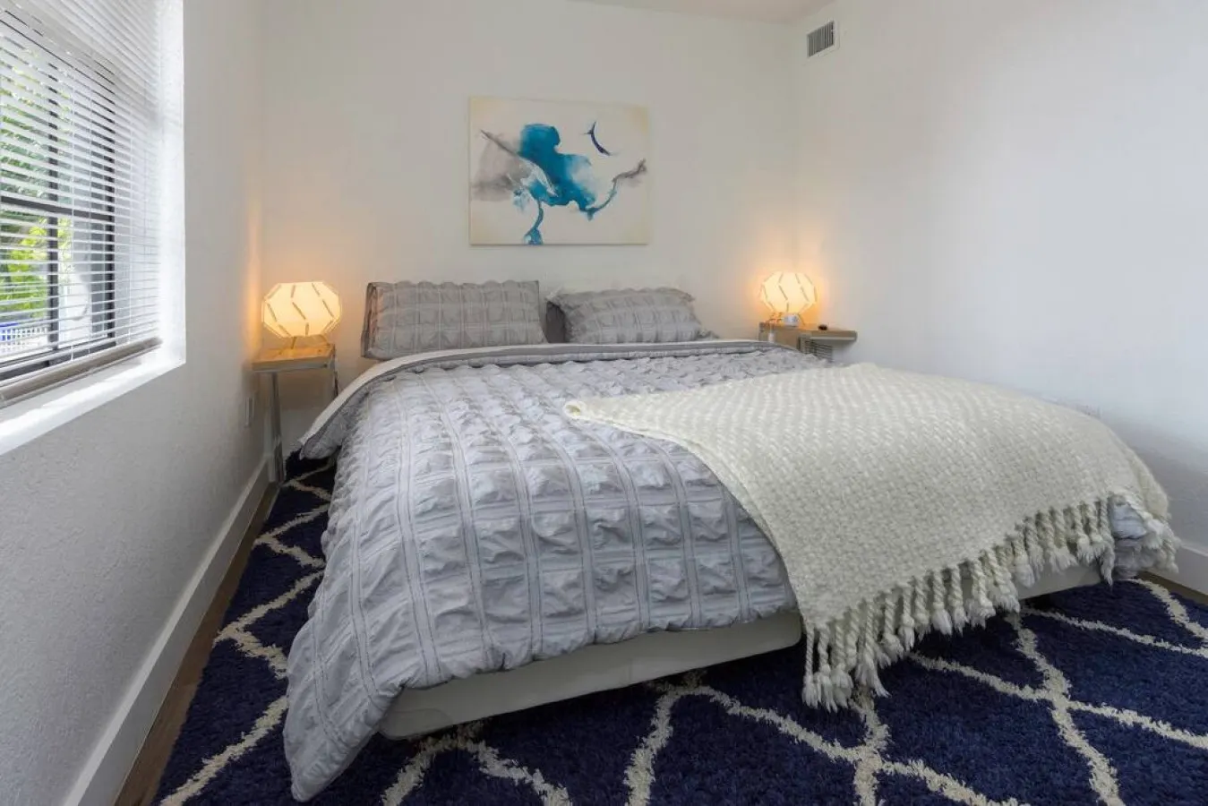 Stylish Miami 2BR - King Bed - Sleeps 4 7