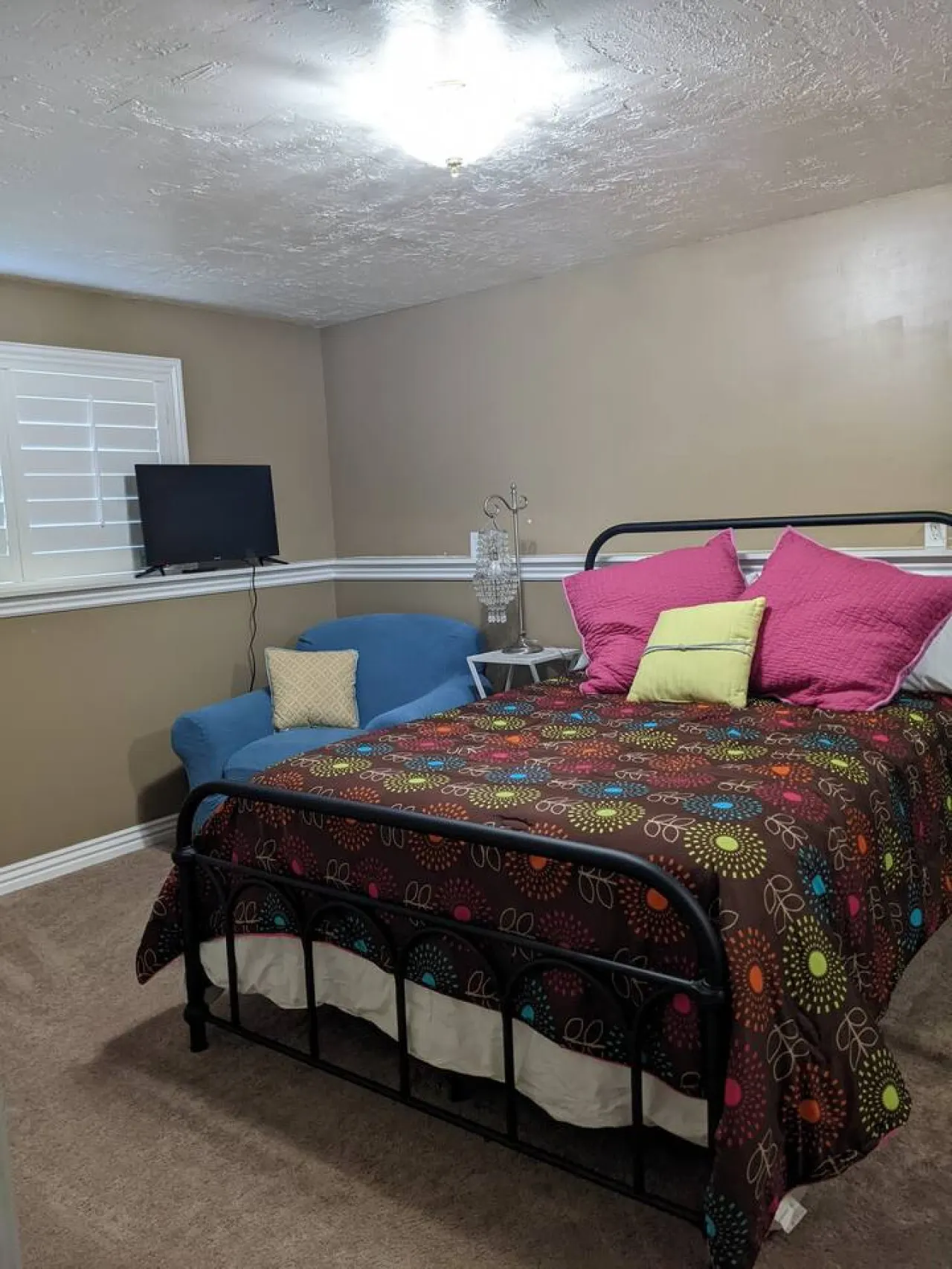 Beautiful Large Residential Home 18