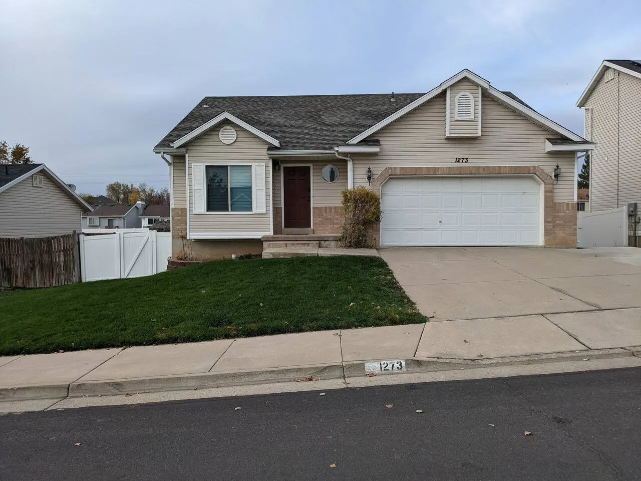 Beautiful Large Residential Home 4