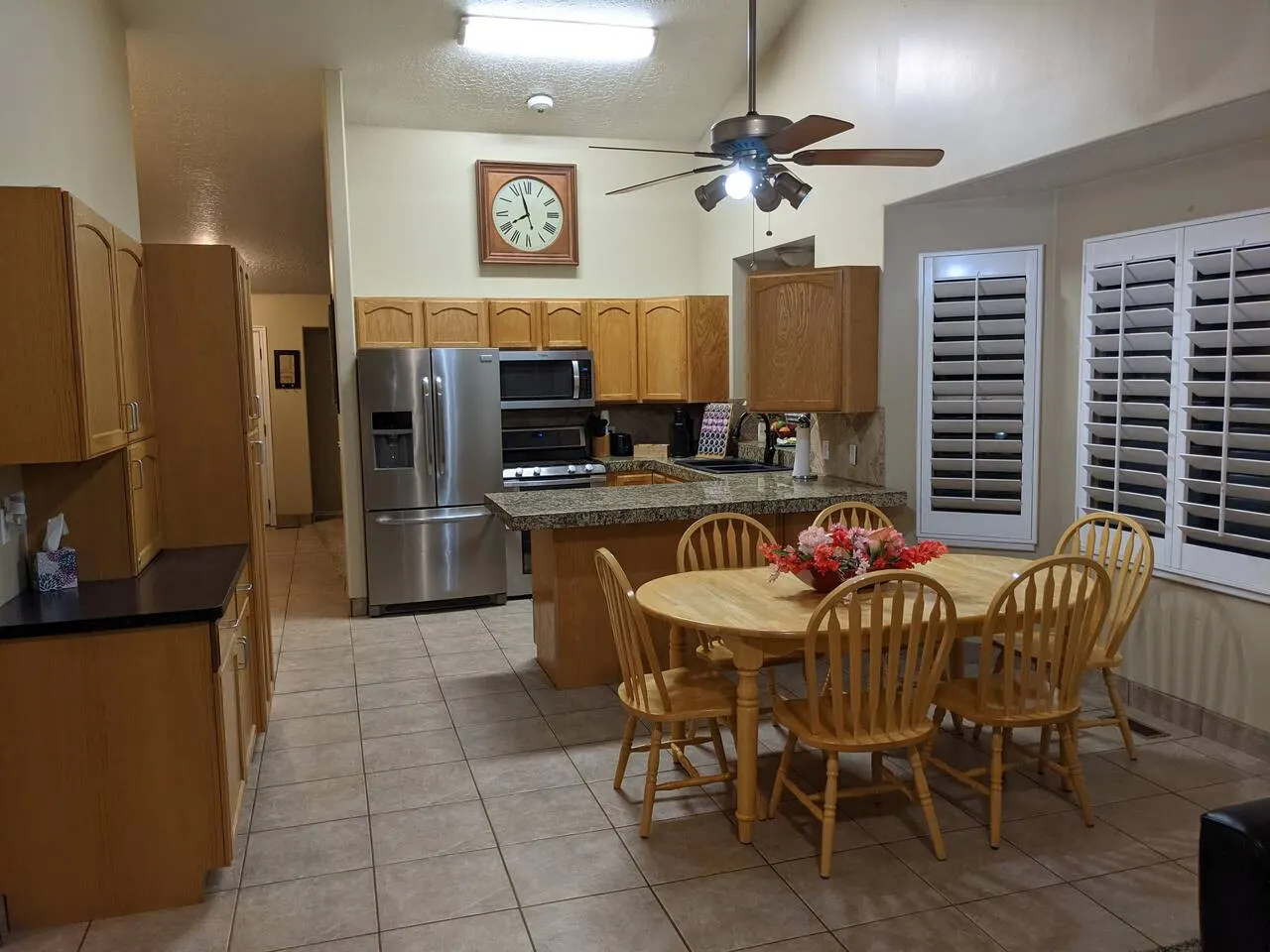 Beautiful Large Residential Home 7