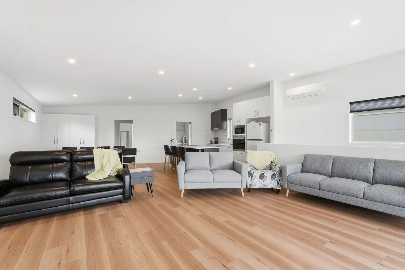 Stylish Rosetta Waterview Stay 19