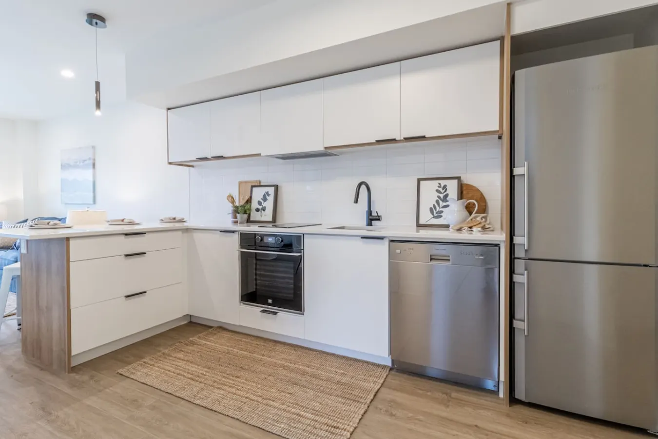 2 bedroom condo- Hot Tub, 1 min to beach - 301 — photo 3