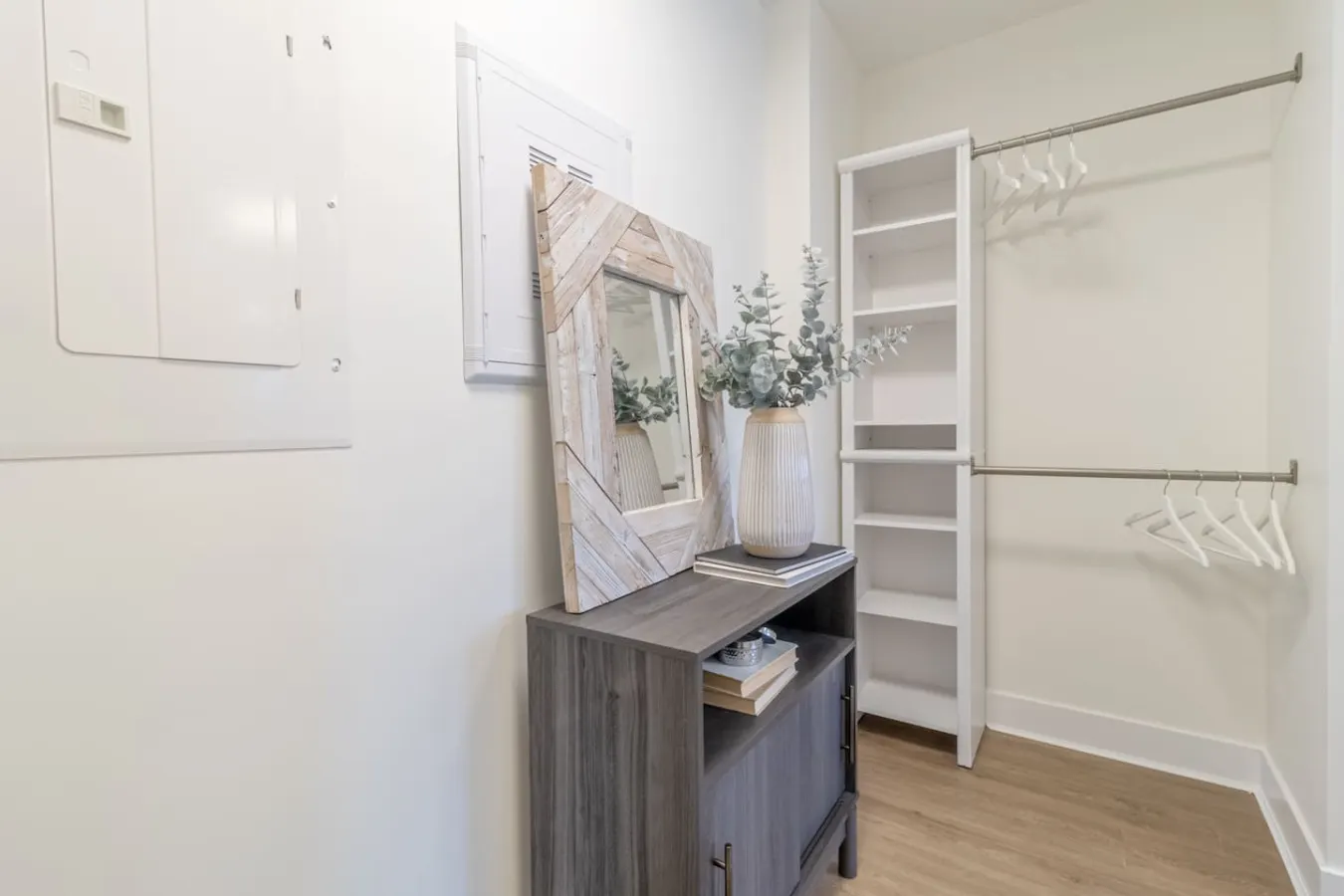 2 bedroom condo- Hot Tub, 1 min to beach - 301 7