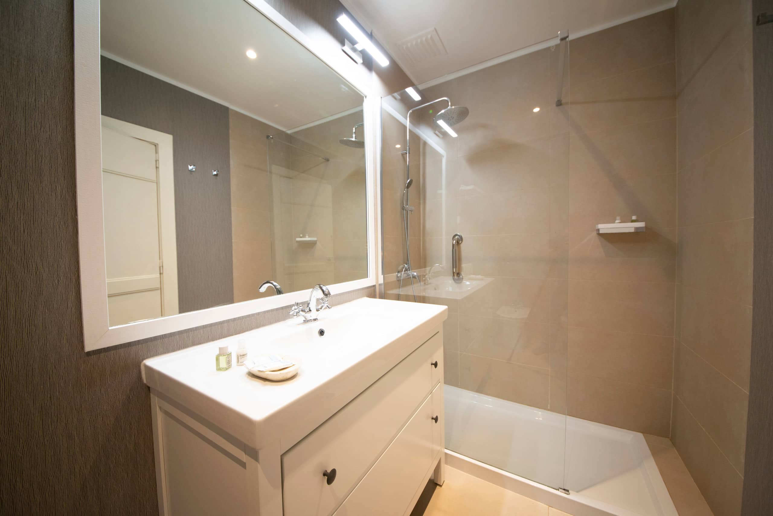 Lapa stylish Portuguese home 8