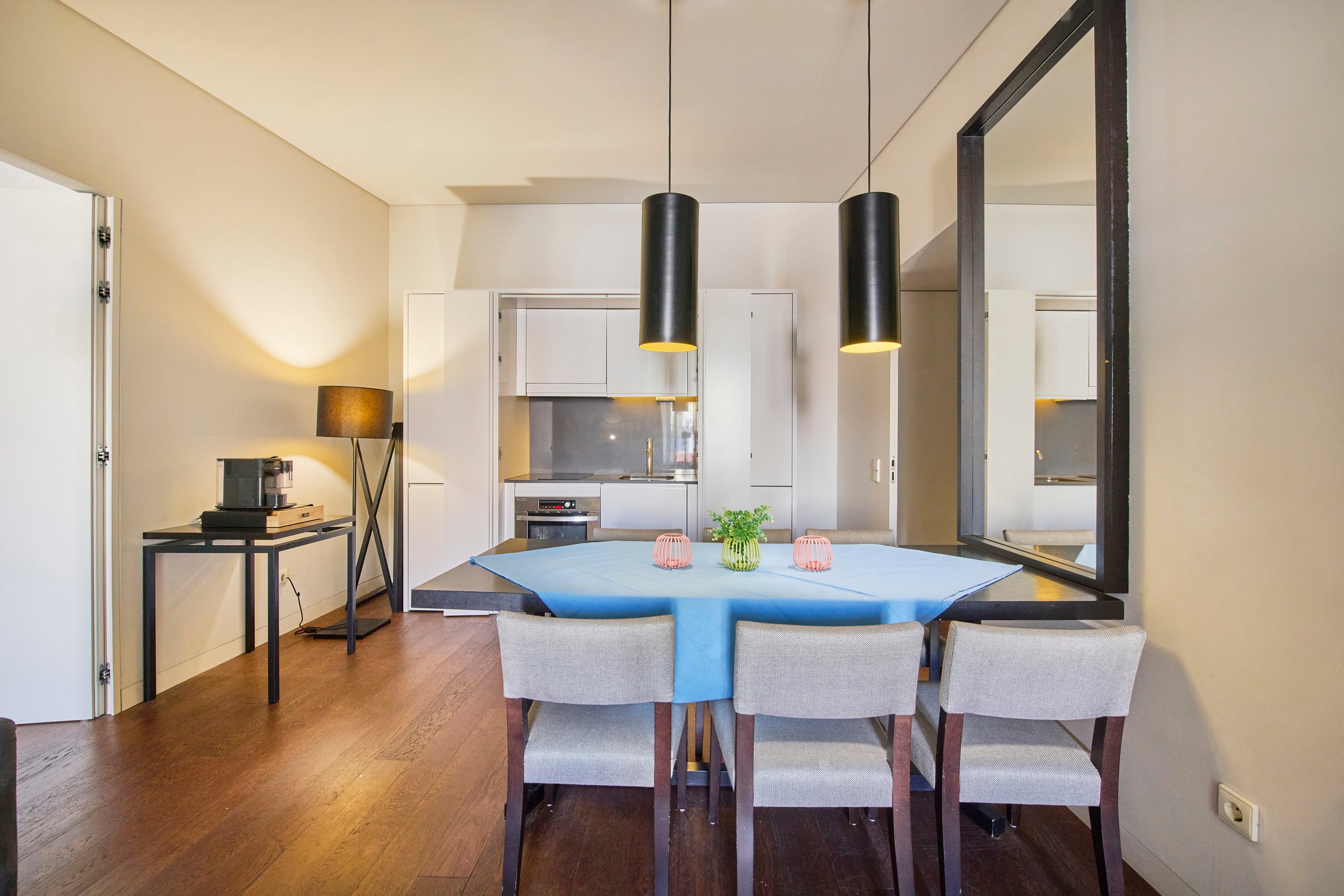 Timeout Market, 3 bedrooms, AC, Elevator 19