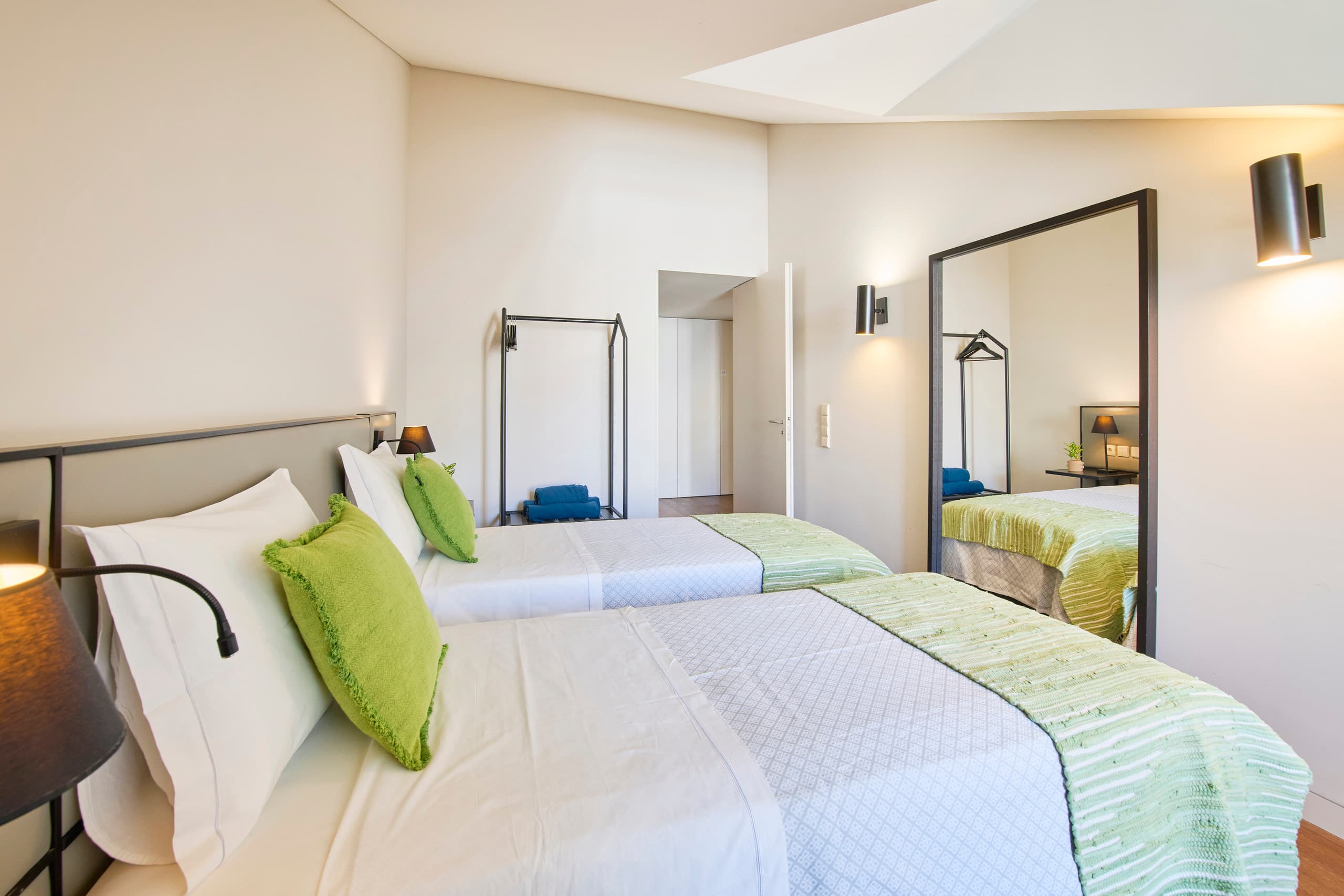 Timeout Market, 3 bedrooms, AC, Elevator 26