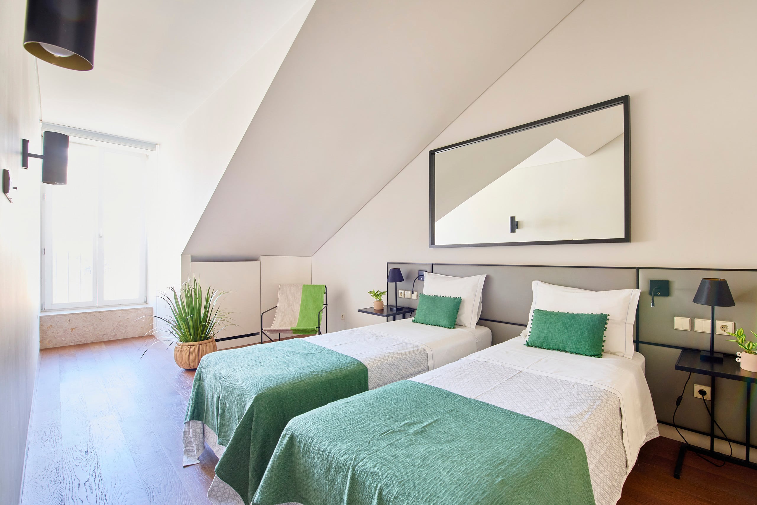 Timeout Market, 3 bedrooms, AC, Elevator 33