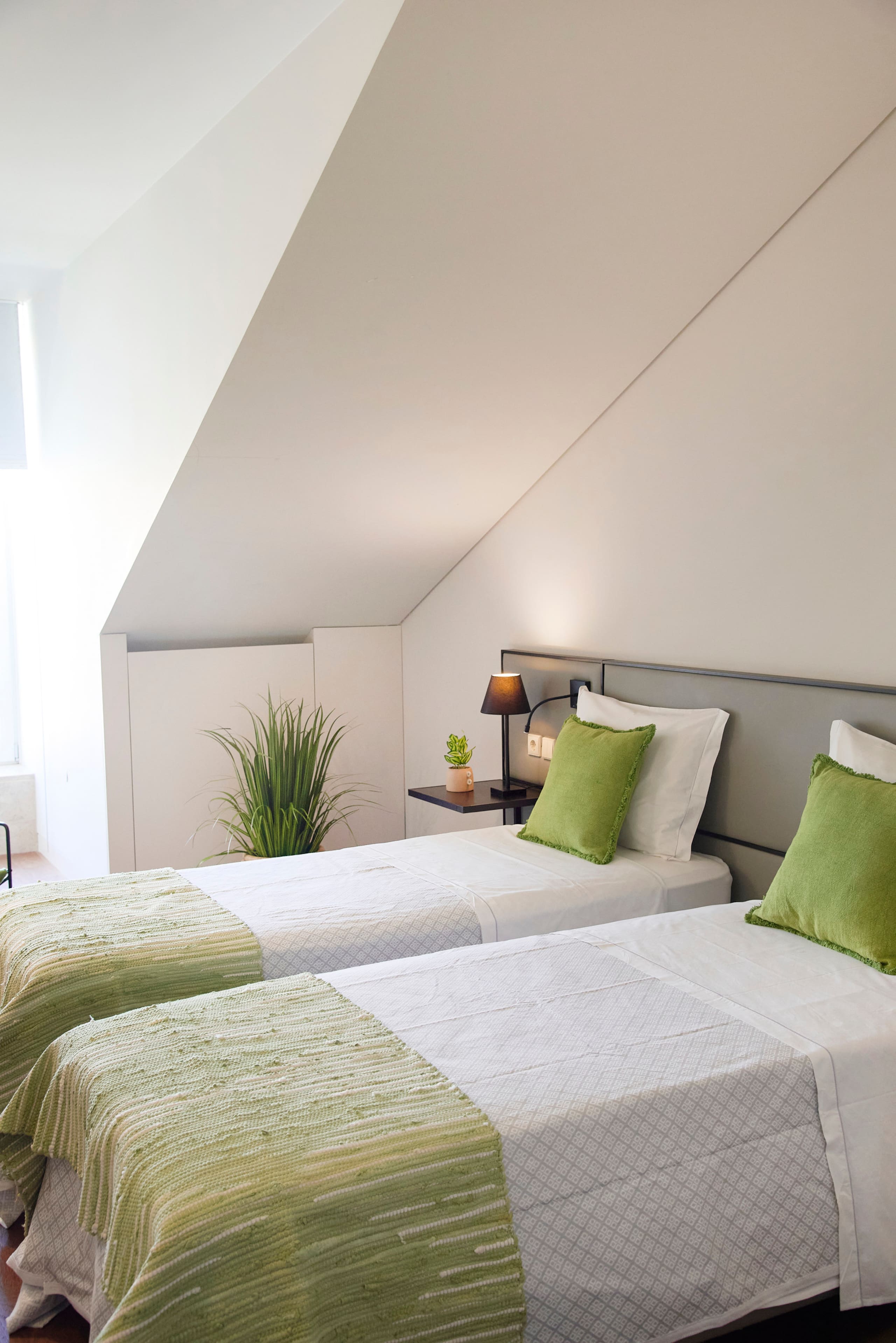 Timeout Market, 3 bedrooms, AC, Elevator 28