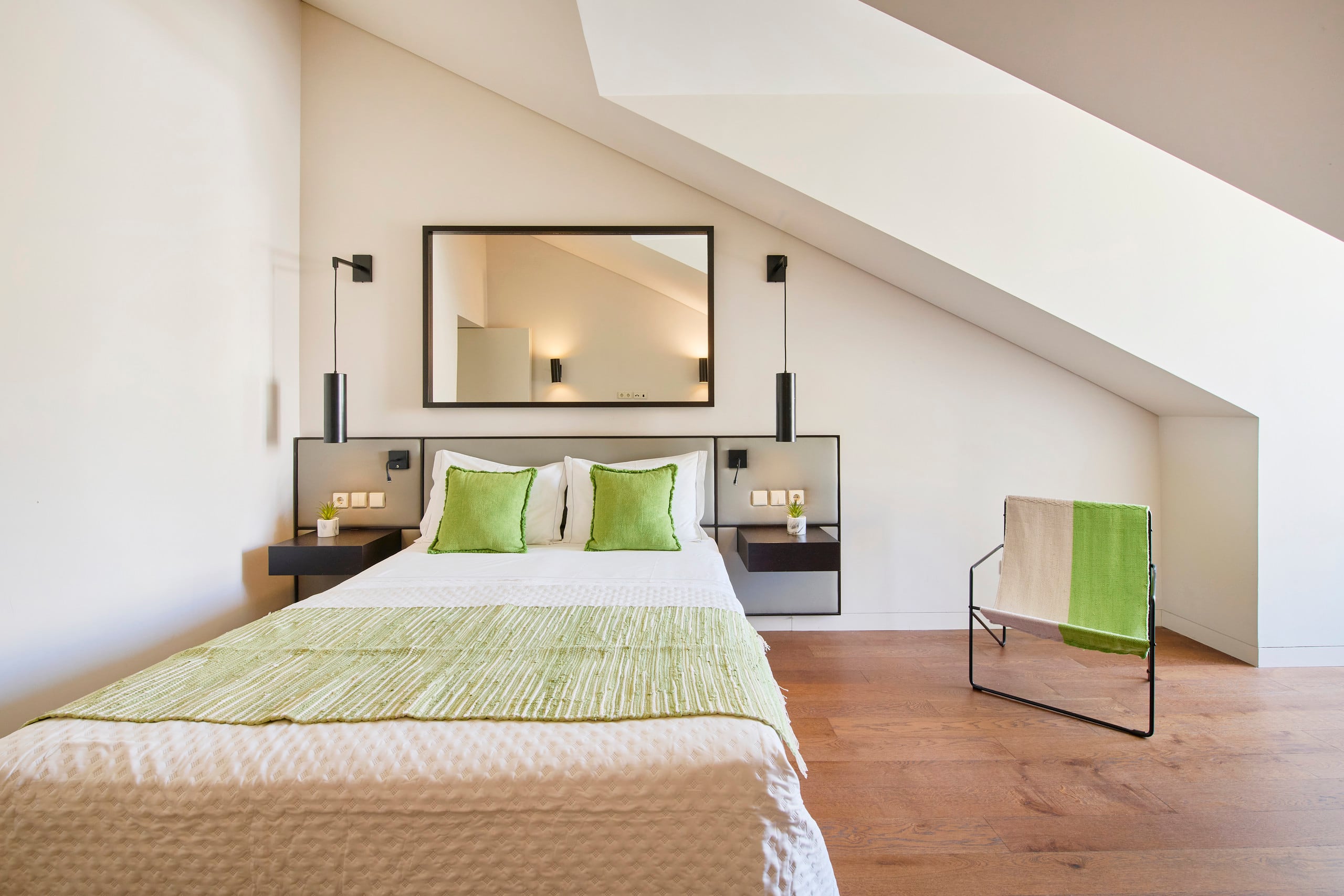 Timeout Market, 3 bedrooms, AC, Elevator 7