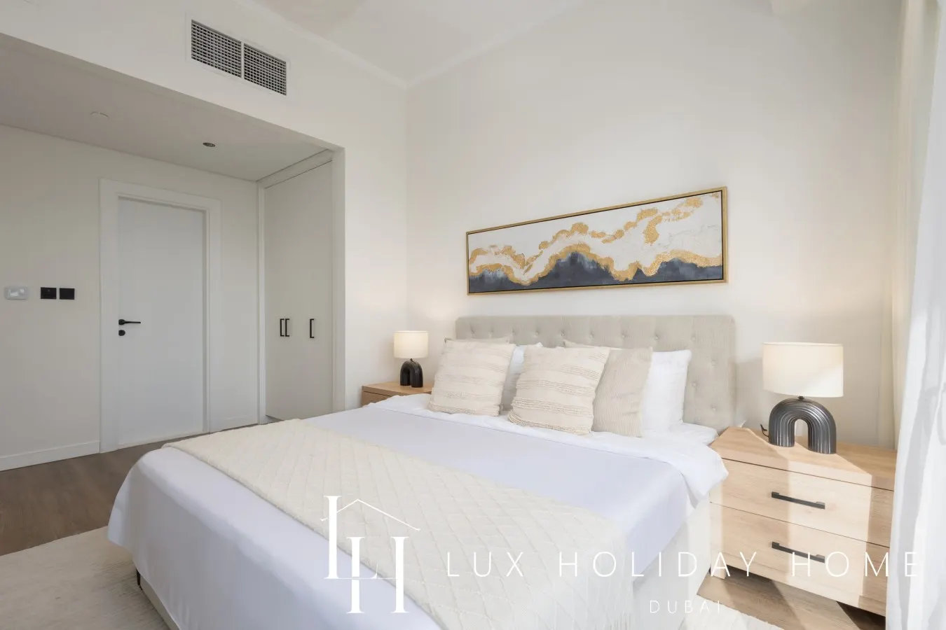 LUX The Silverene Marina View Suite 5 16