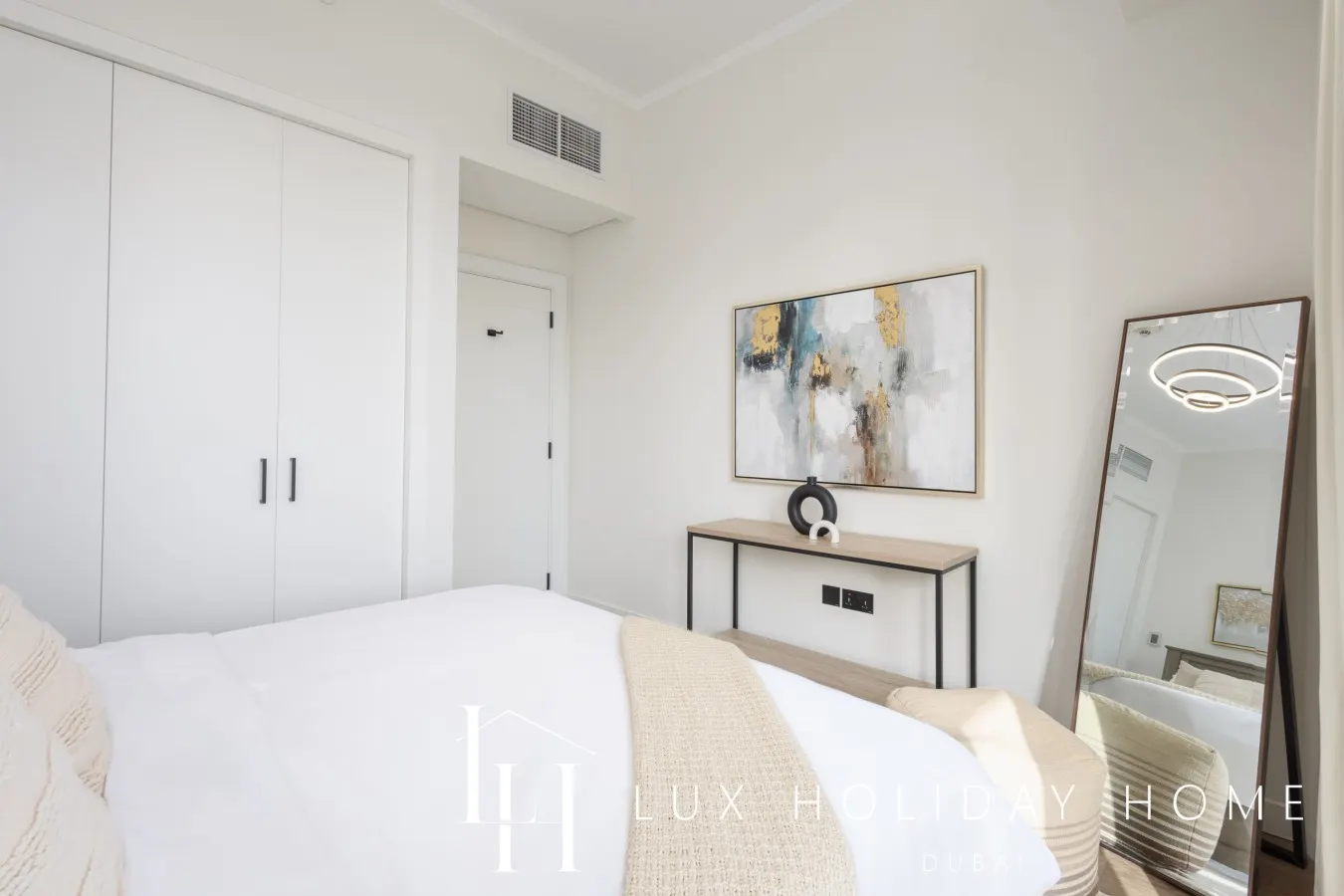 LUX The Silverene Marina View Suite 5 20