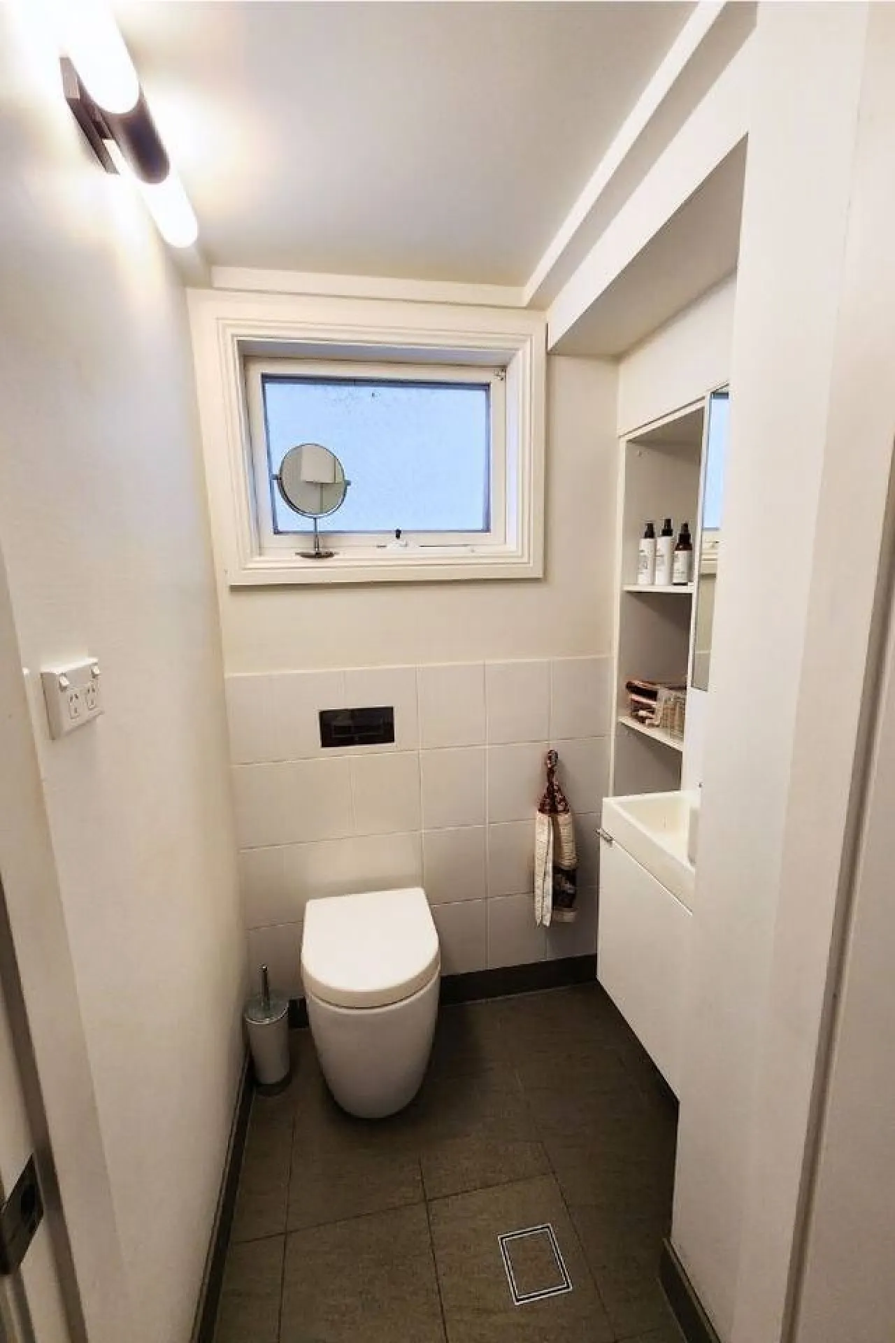 Charming 2-Bed Paddington House 15