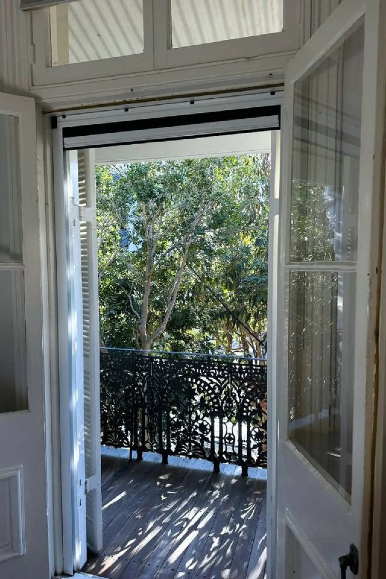 Charming 2-Bed Paddington House 16