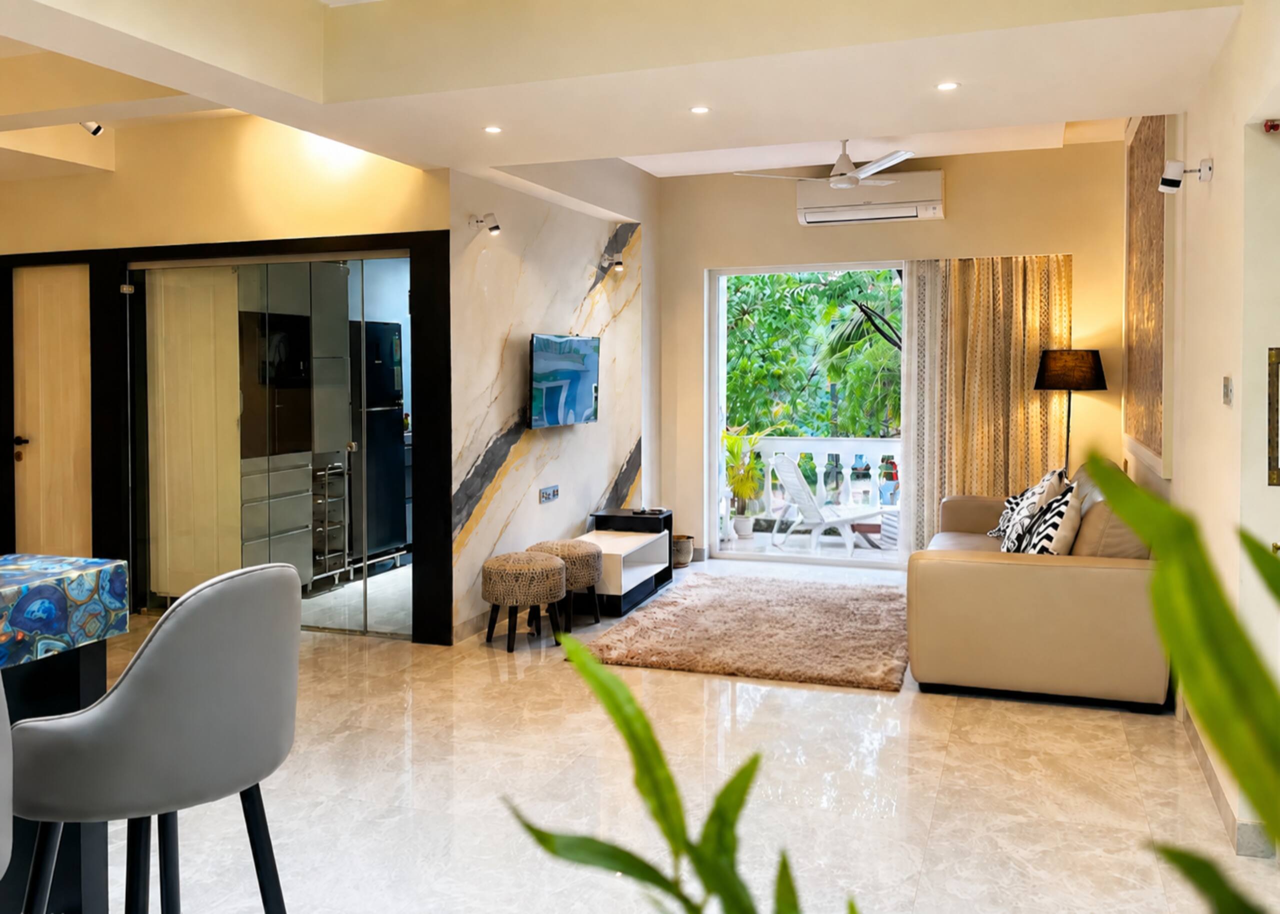 Casa Coco 2 BHK Grand Luxury Apt by Estella Stays — photo 2
