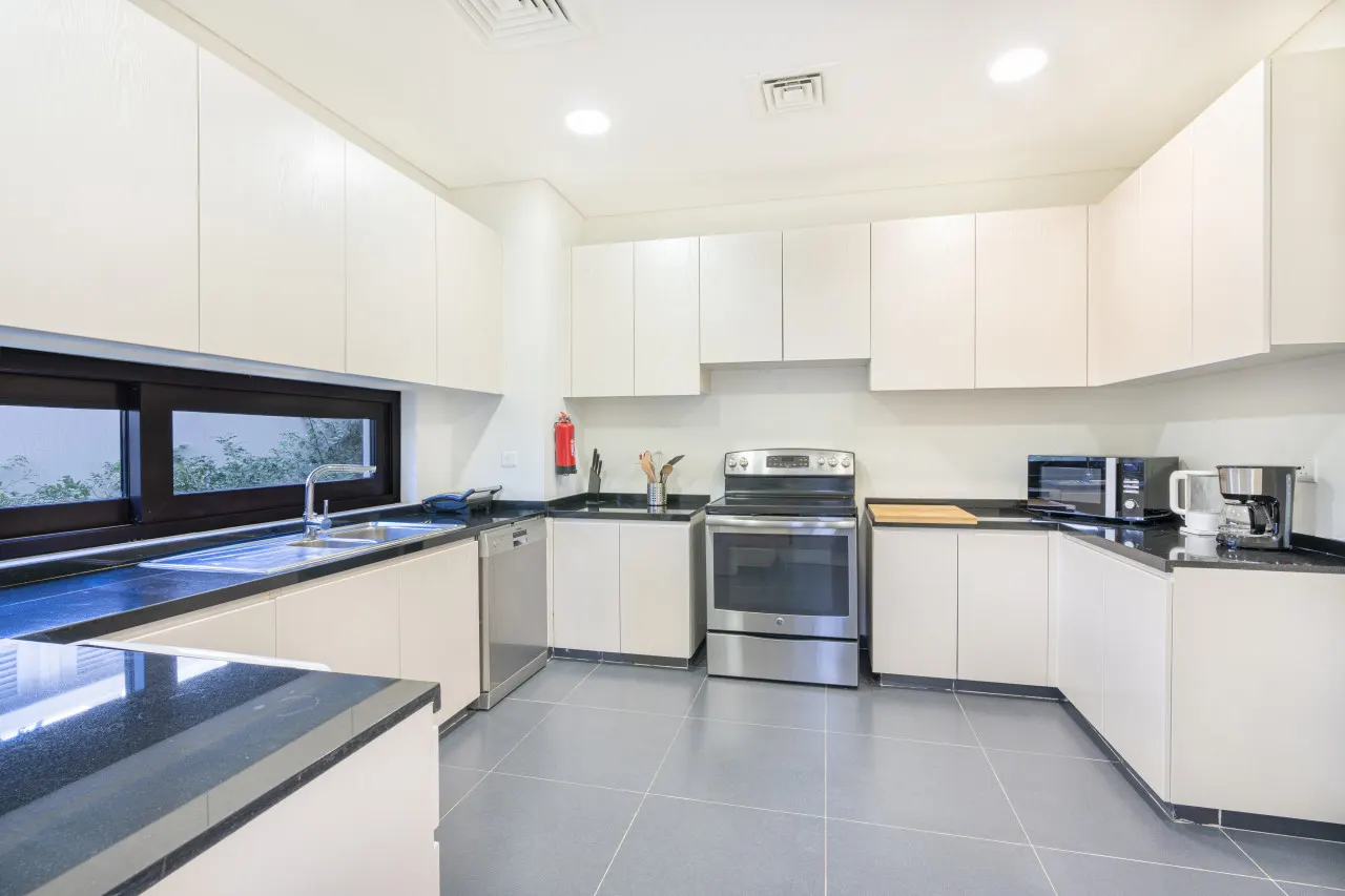 Gorgeous 3BR Semi-Detached Villa w/ Private Garden 14