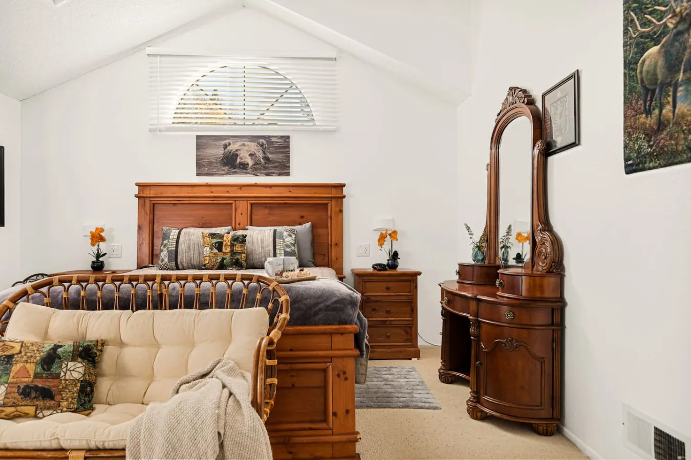Cozy 3BR Knotty Pine, Near Lake & Trails w Deck 14