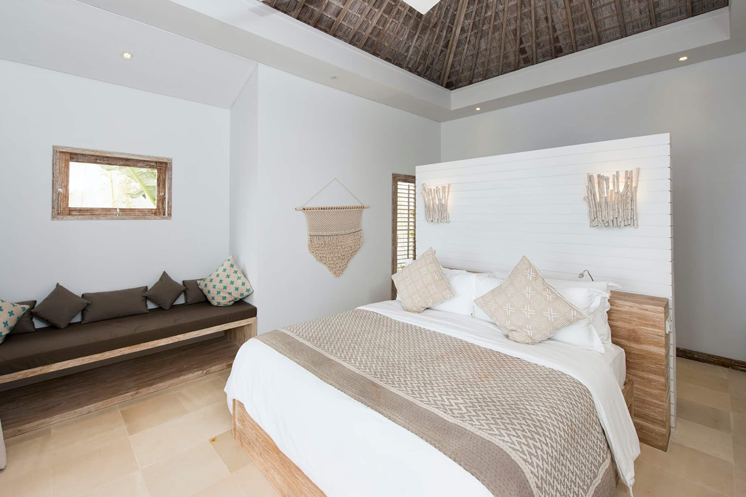 Tenang Villas, Nusa Lembongan - 2 bedroom Villa — photo 5