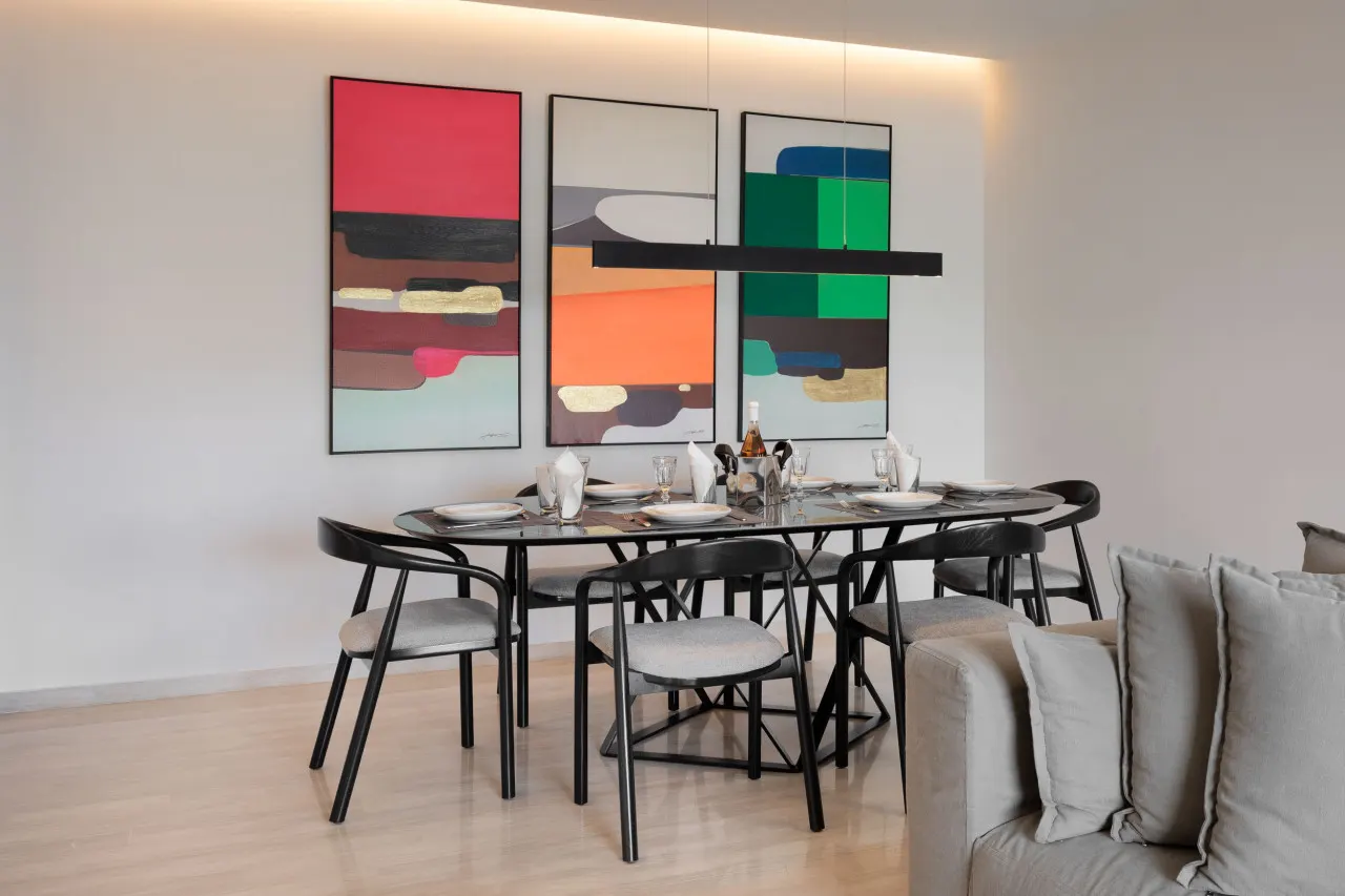 Elegant & Central 3BR in Glyfada 9