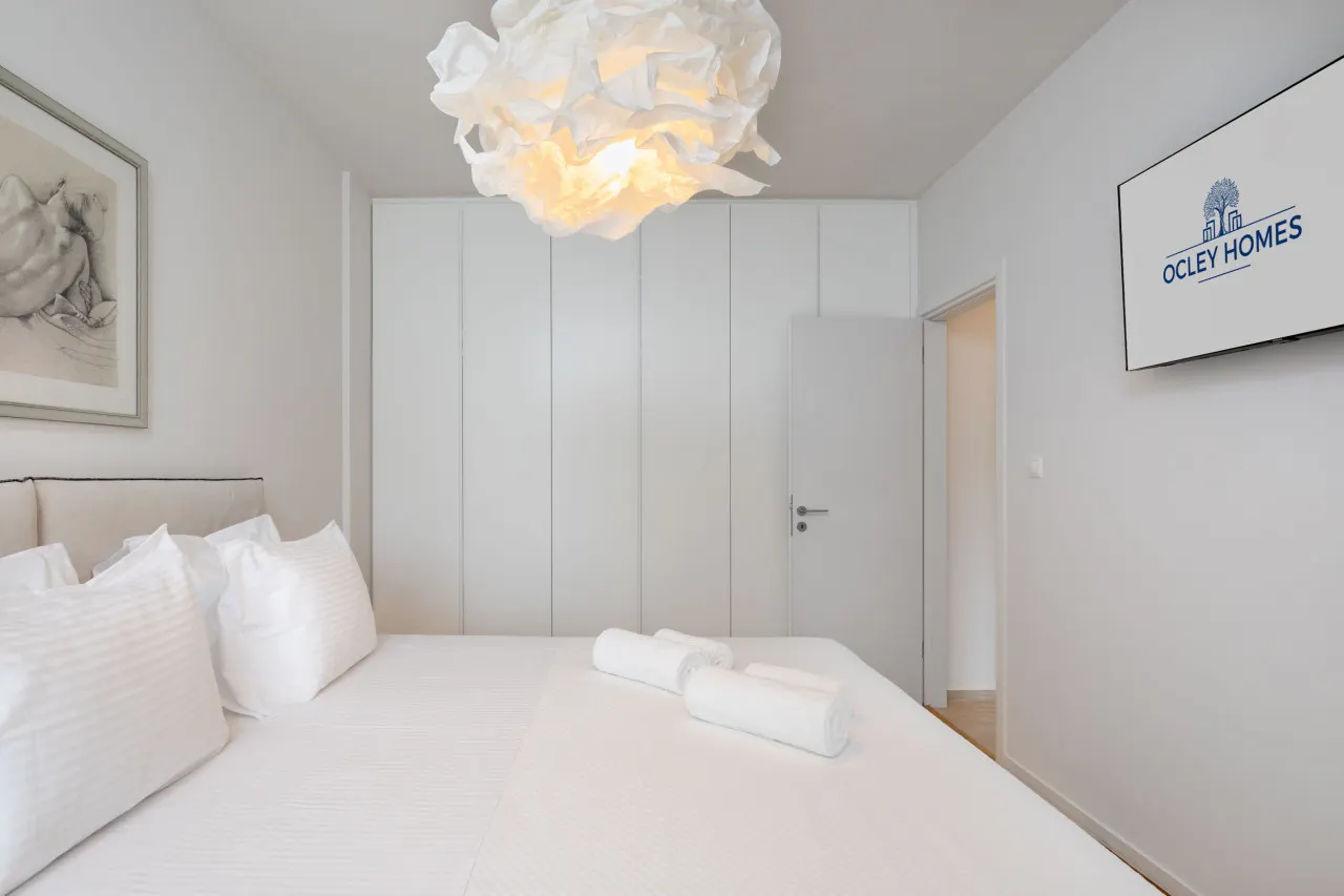 Elegant & Central 3BR in Glyfada 20