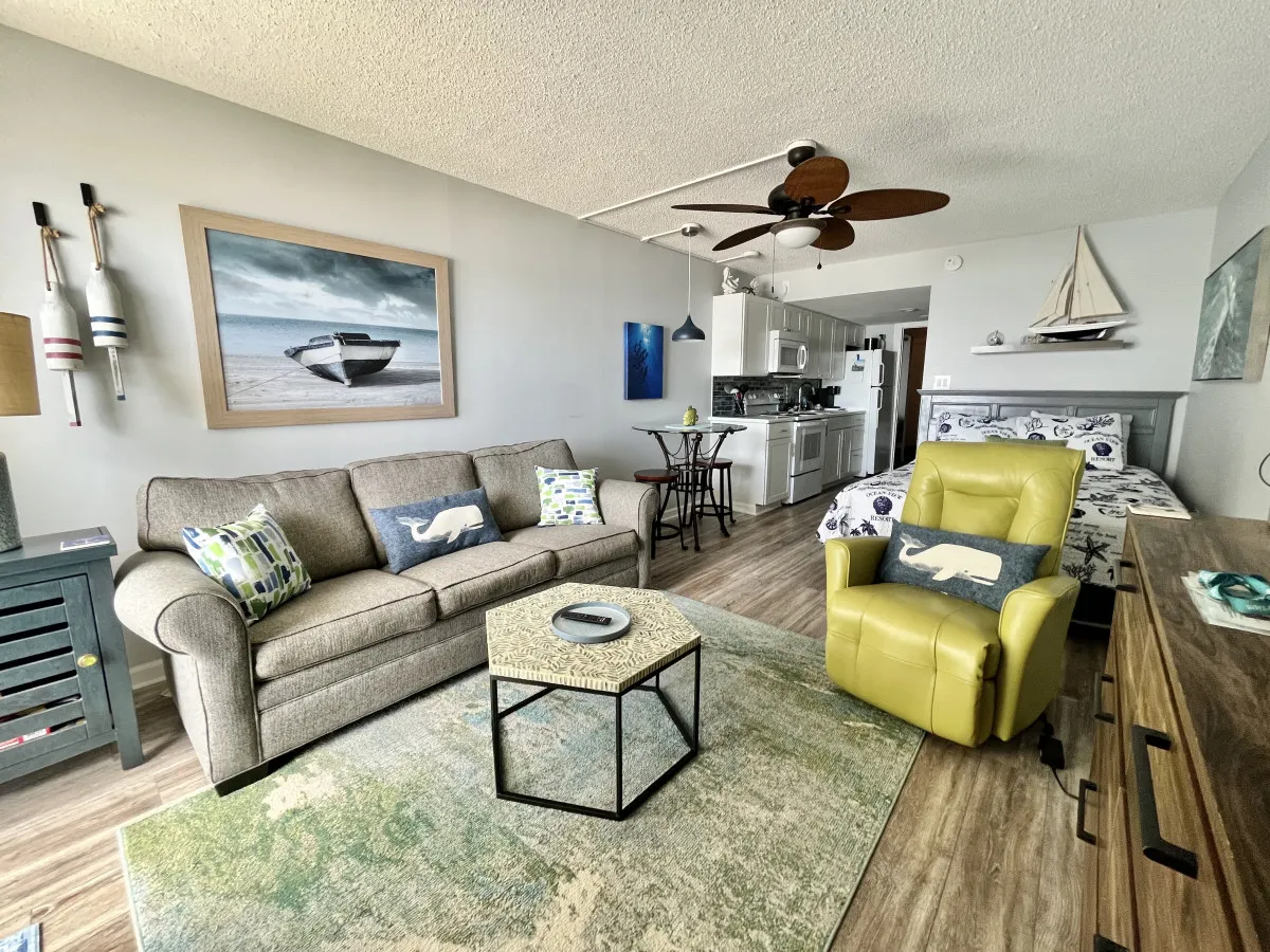 Beautiful, Bright Oceanfront 1bd /1ba Condo 11307 — photo 2
