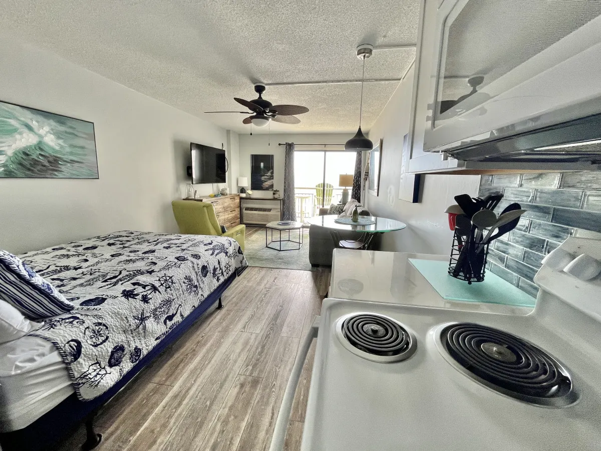 Beautiful, Bright Oceanfront 1bd /1ba Condo 11307 — photo 5