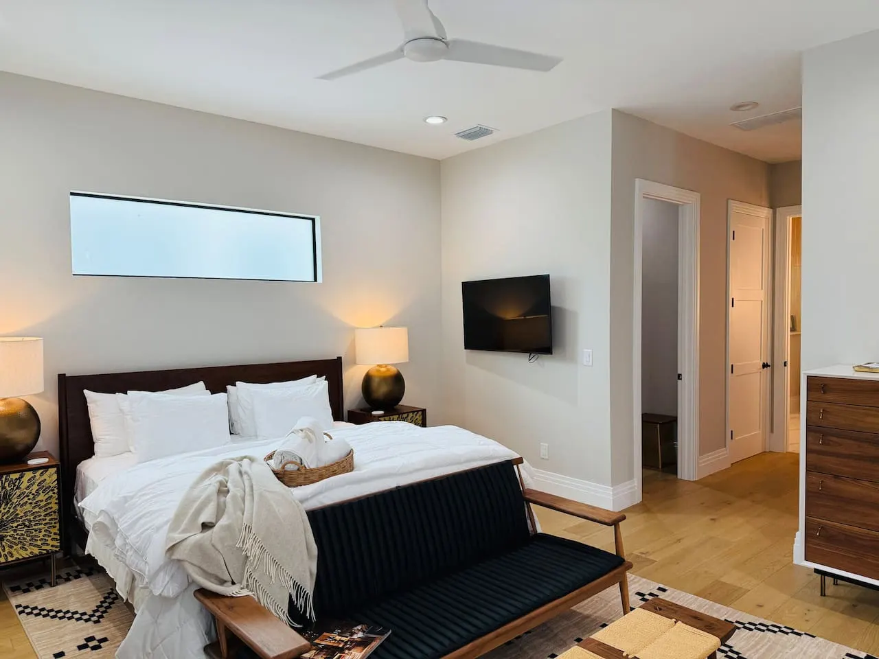 Luxury Pool & Oasis 15
