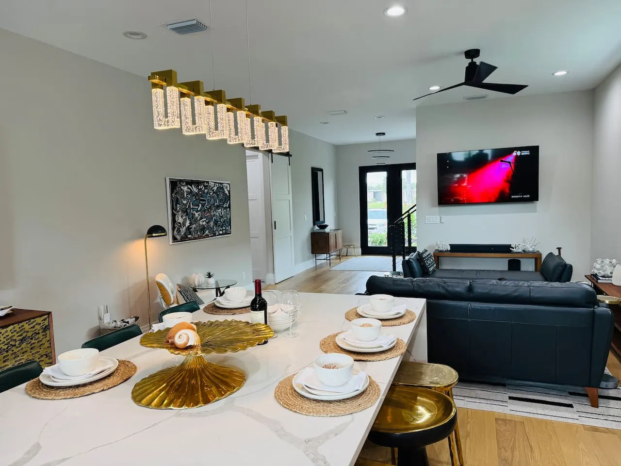Luxury Pool & Oasis 19