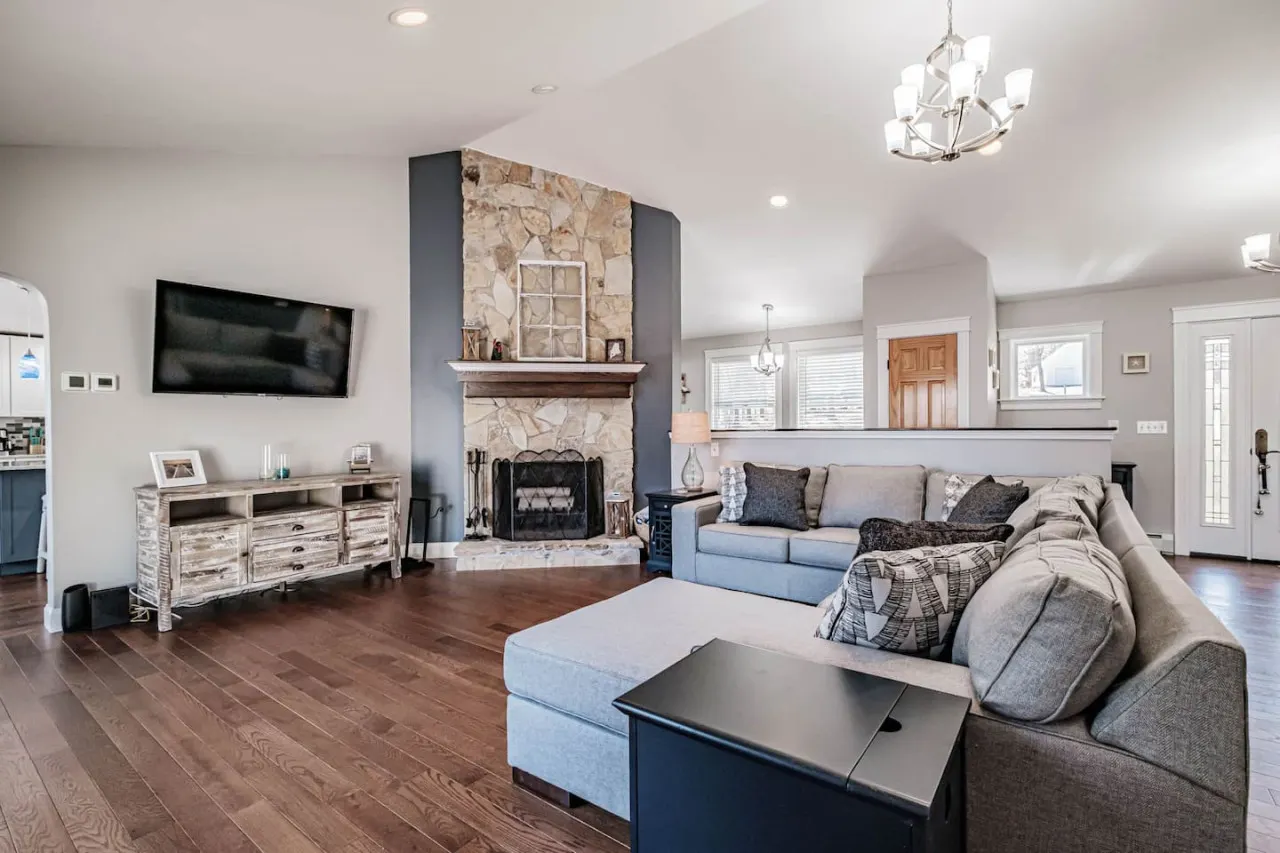 Point Overlook- Stunning Sebago Lake House w. Game Room & Dock 4