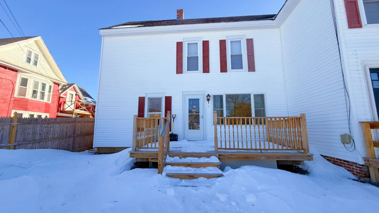 West Cove Lower Left Apartment — photo 4