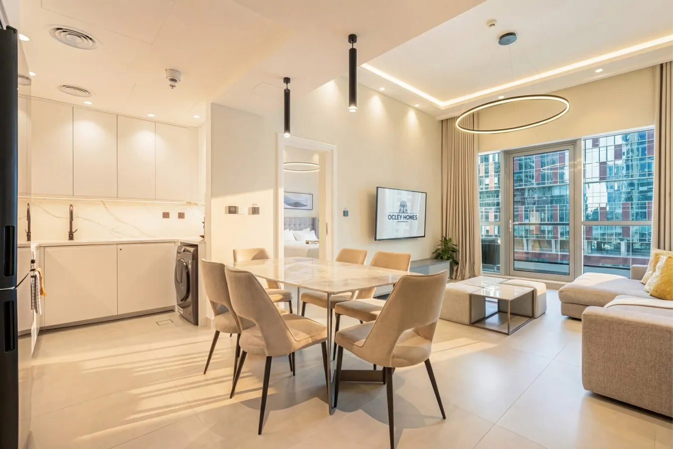 Spacious Central Marina Home 9