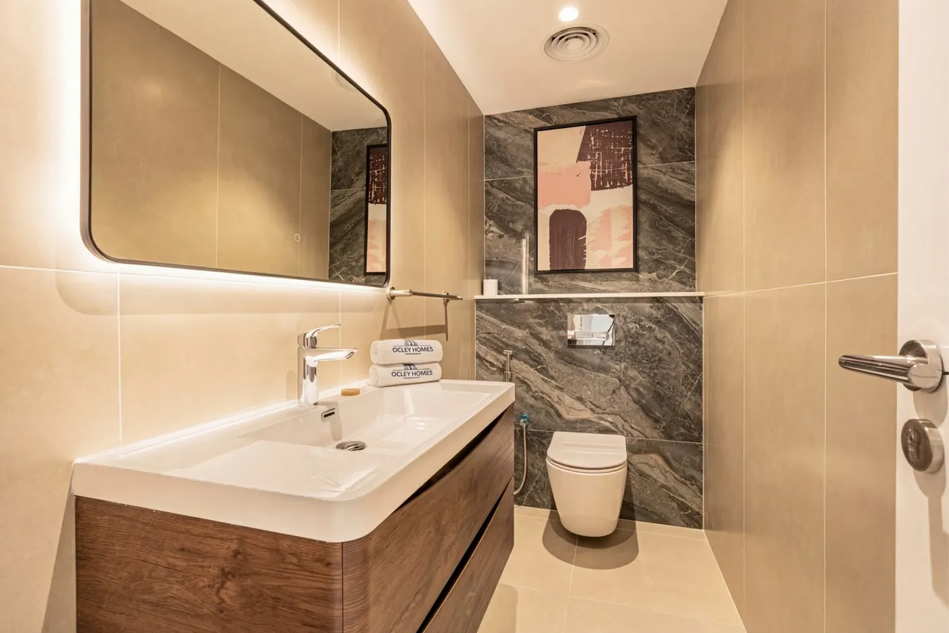 Spacious Central Marina Home — photo 5