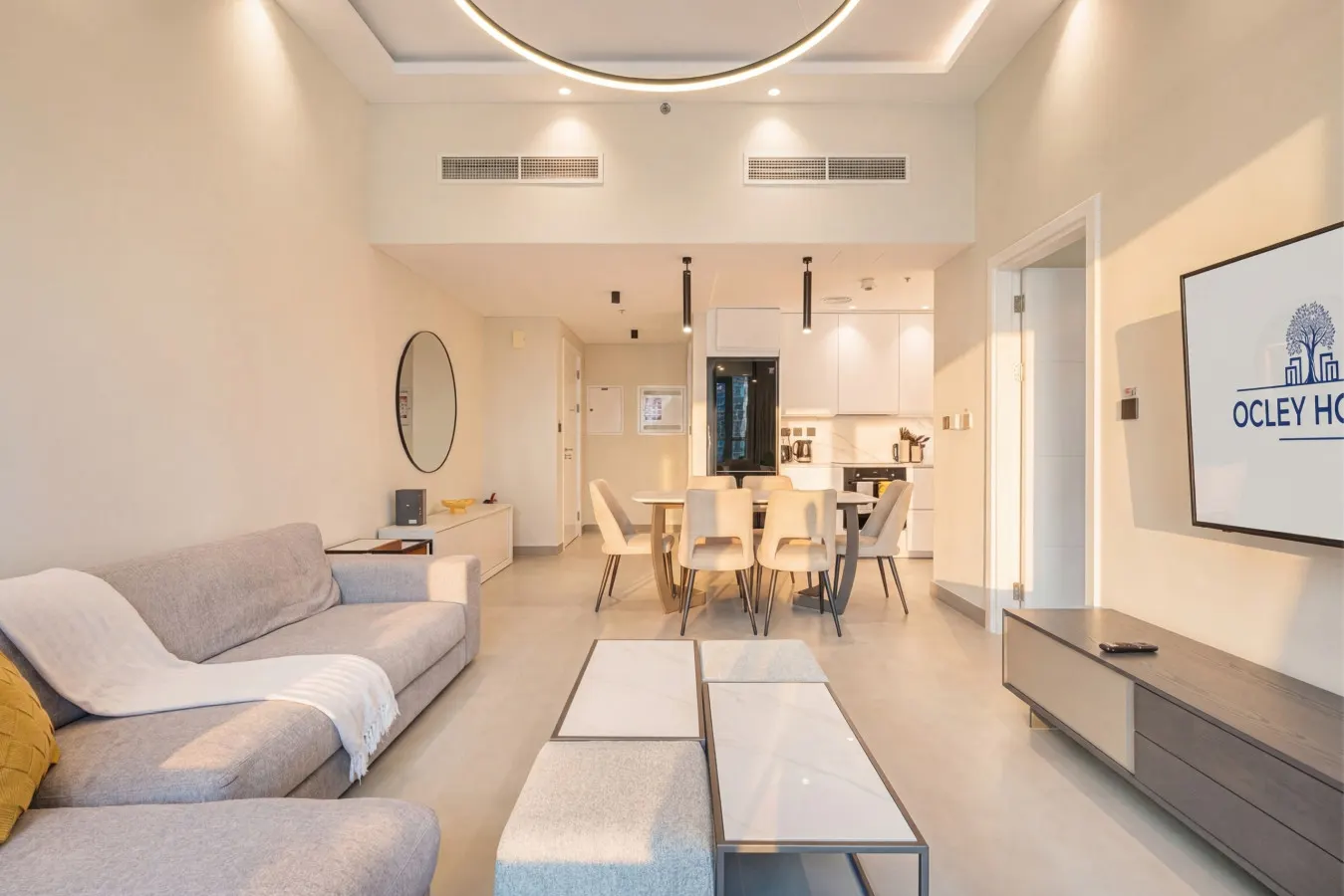 Spacious Central Marina Home 7